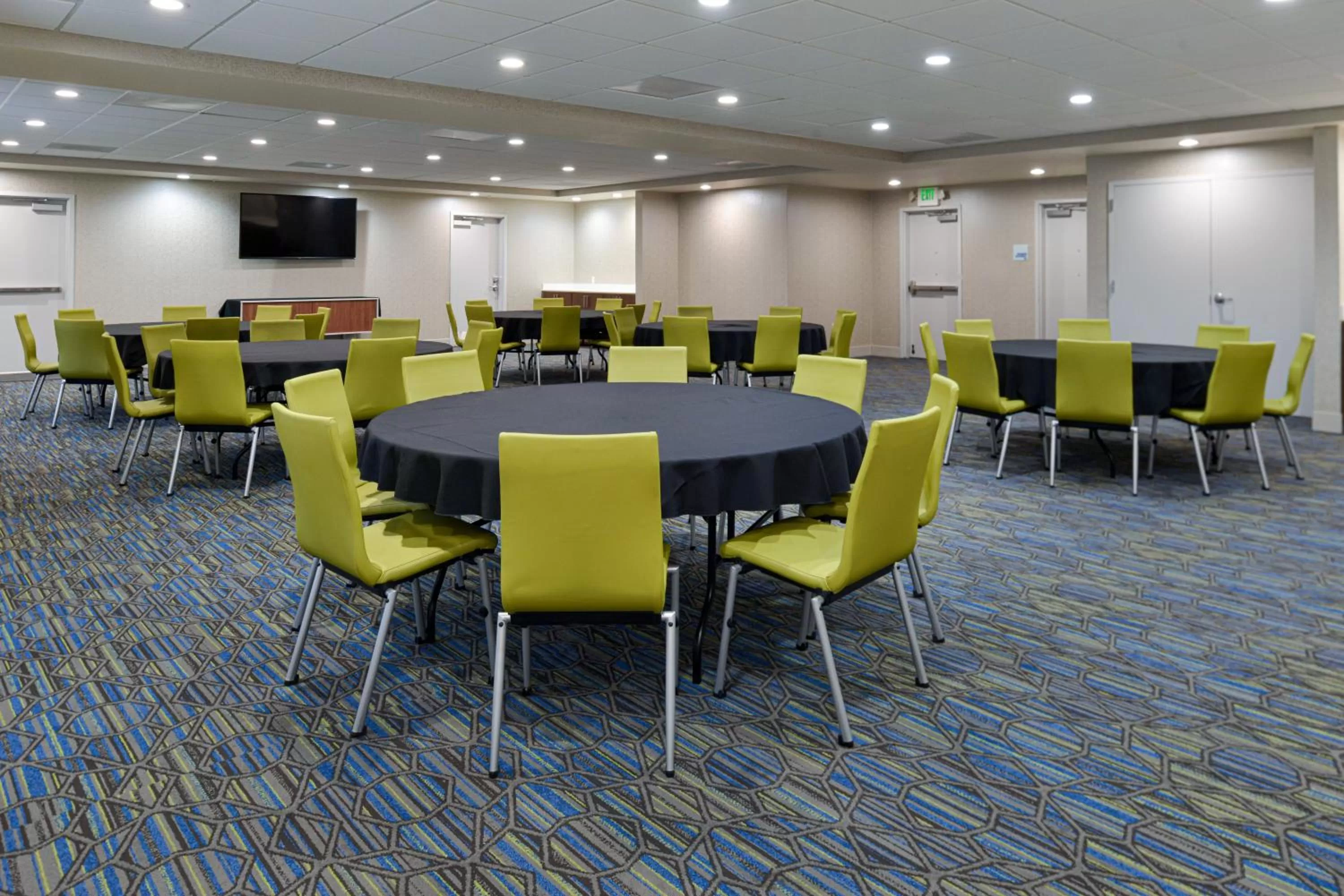 Banquet/Function facilities in Holiday Inn Express Lodi by IHG