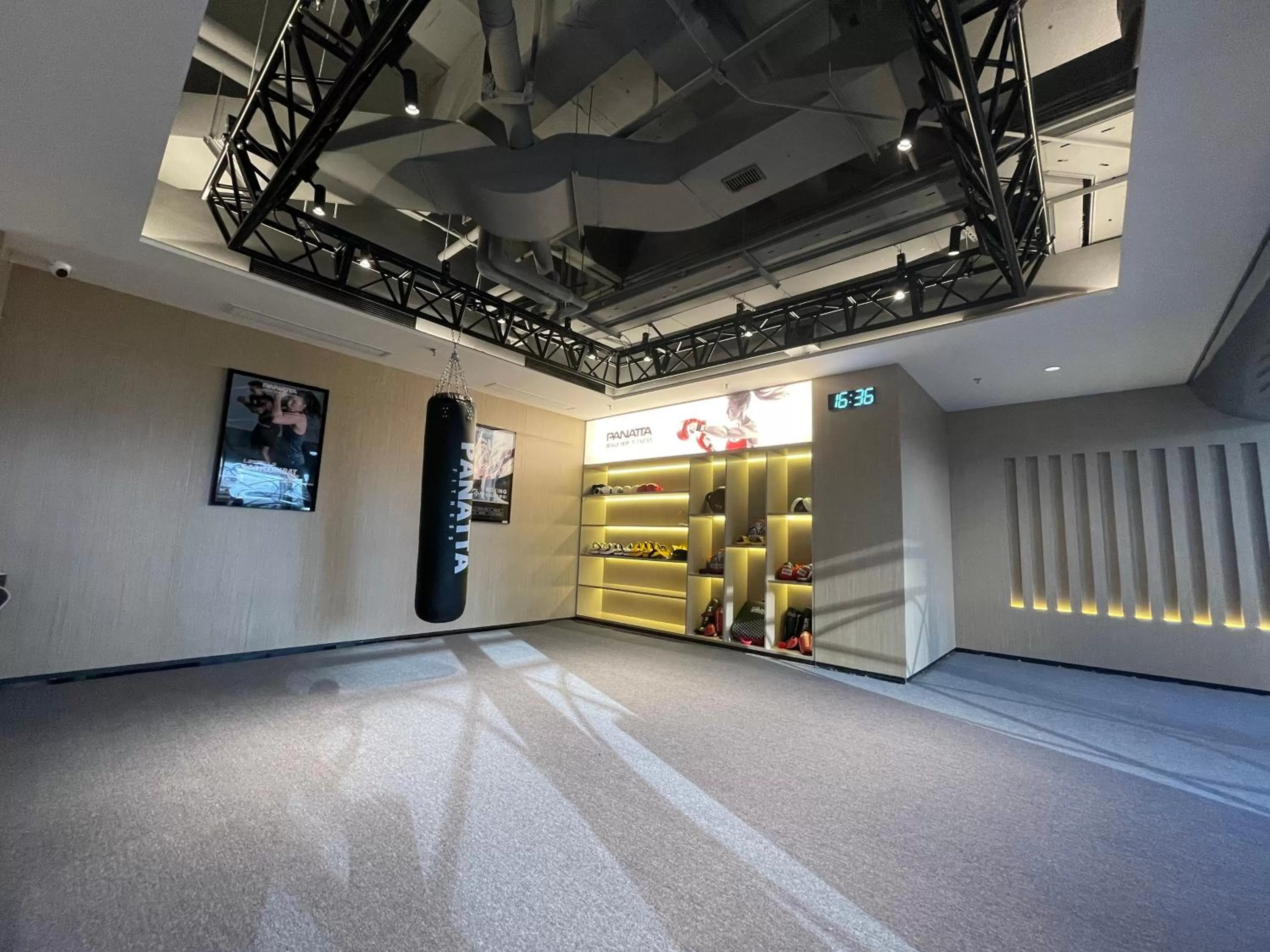 Fitness centre/facilities in Crowne Plaza Shenzhen Futian