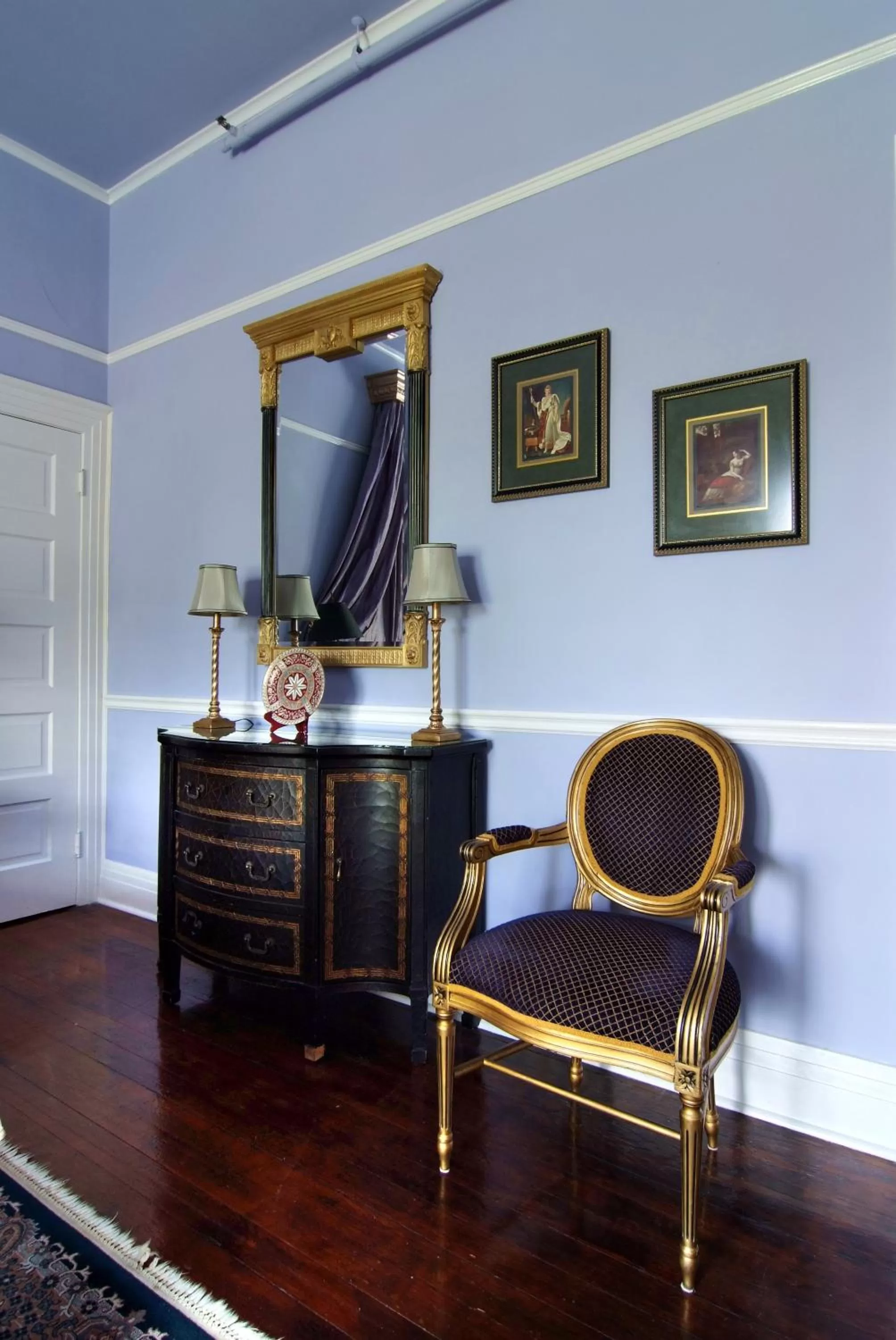 Decorative detail in Historic Michabelle Inn