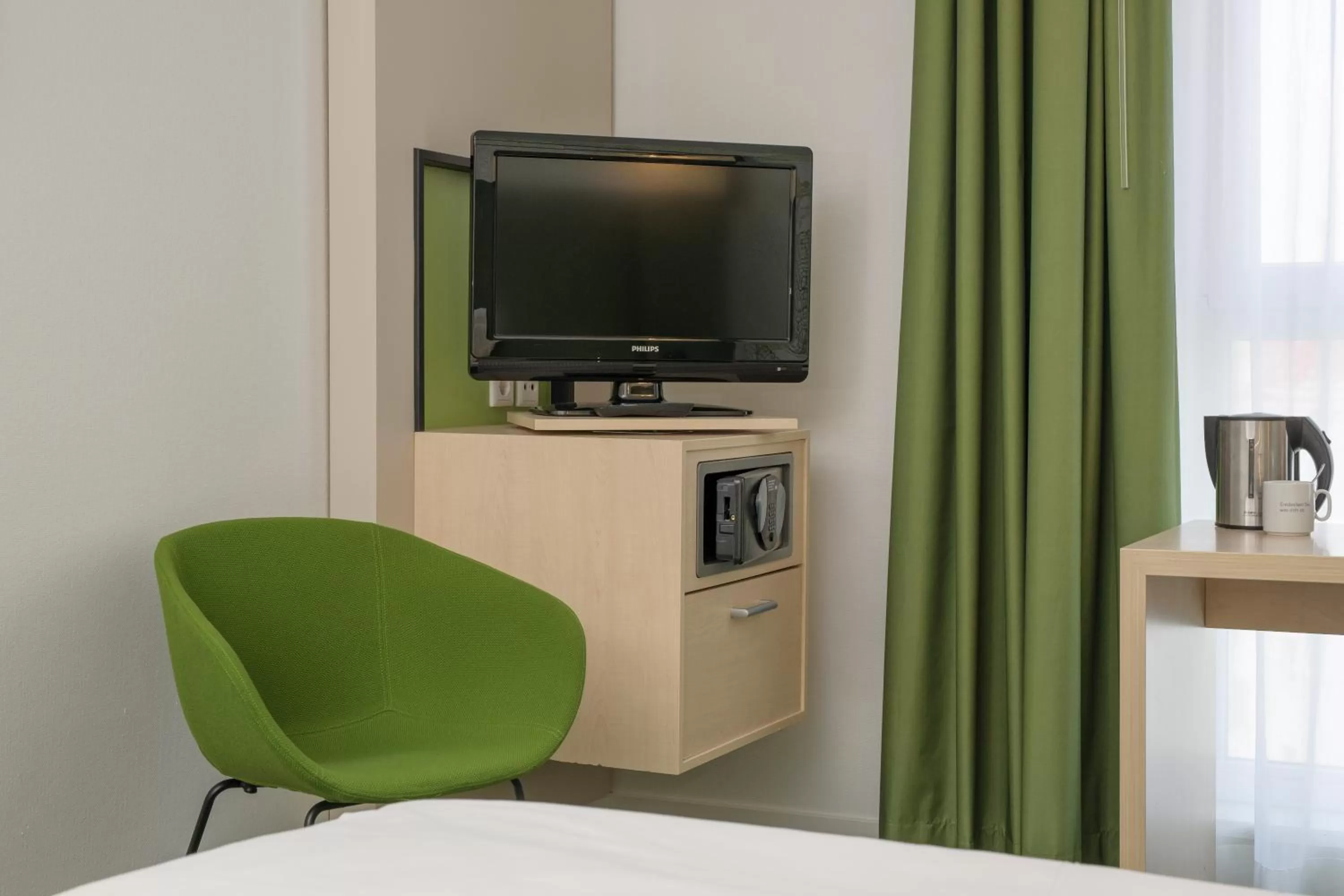 TV and multimedia in Mercure Hotel Hannover Mitte