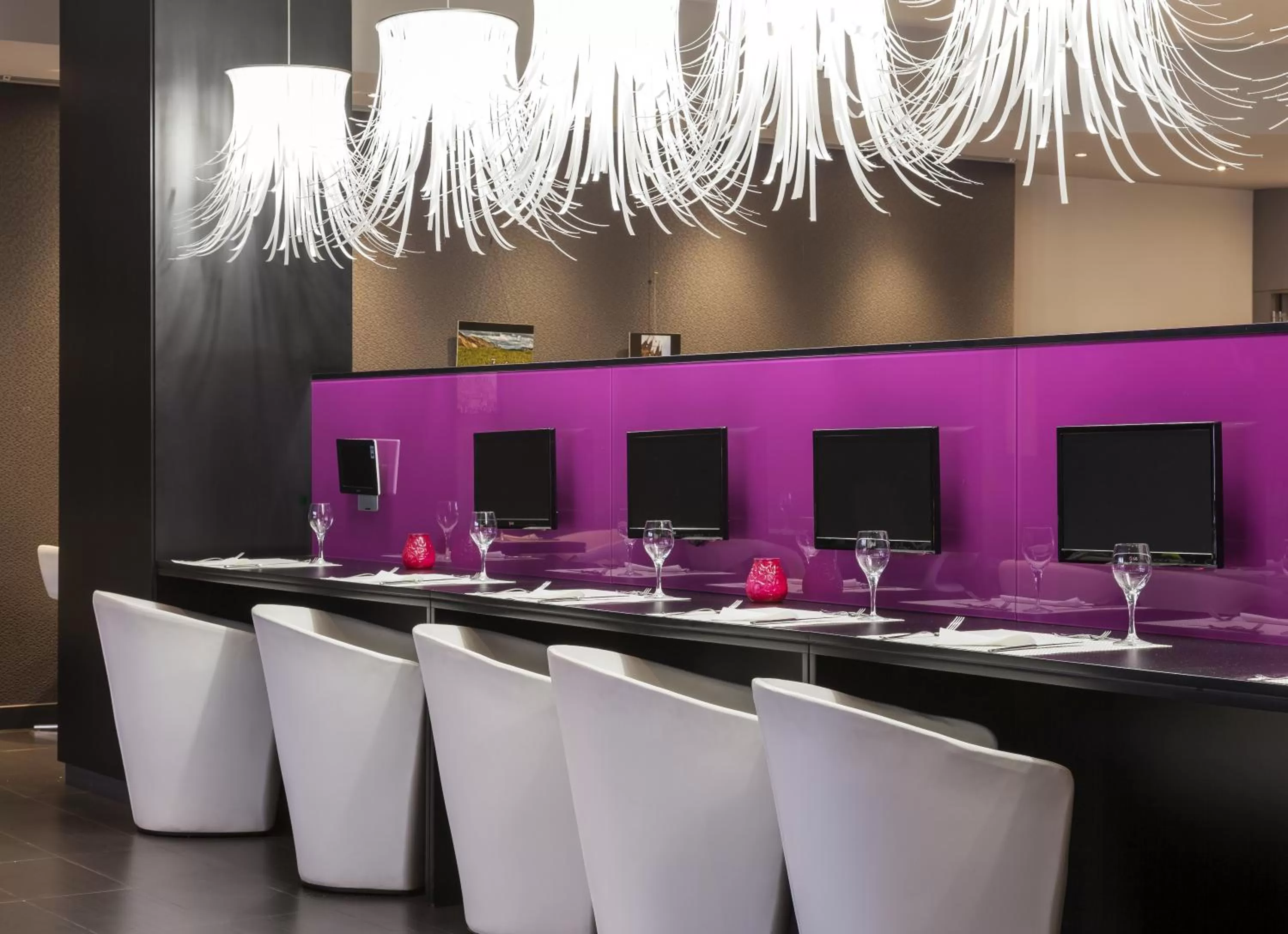 TV and multimedia in Ilunion Bel-Art