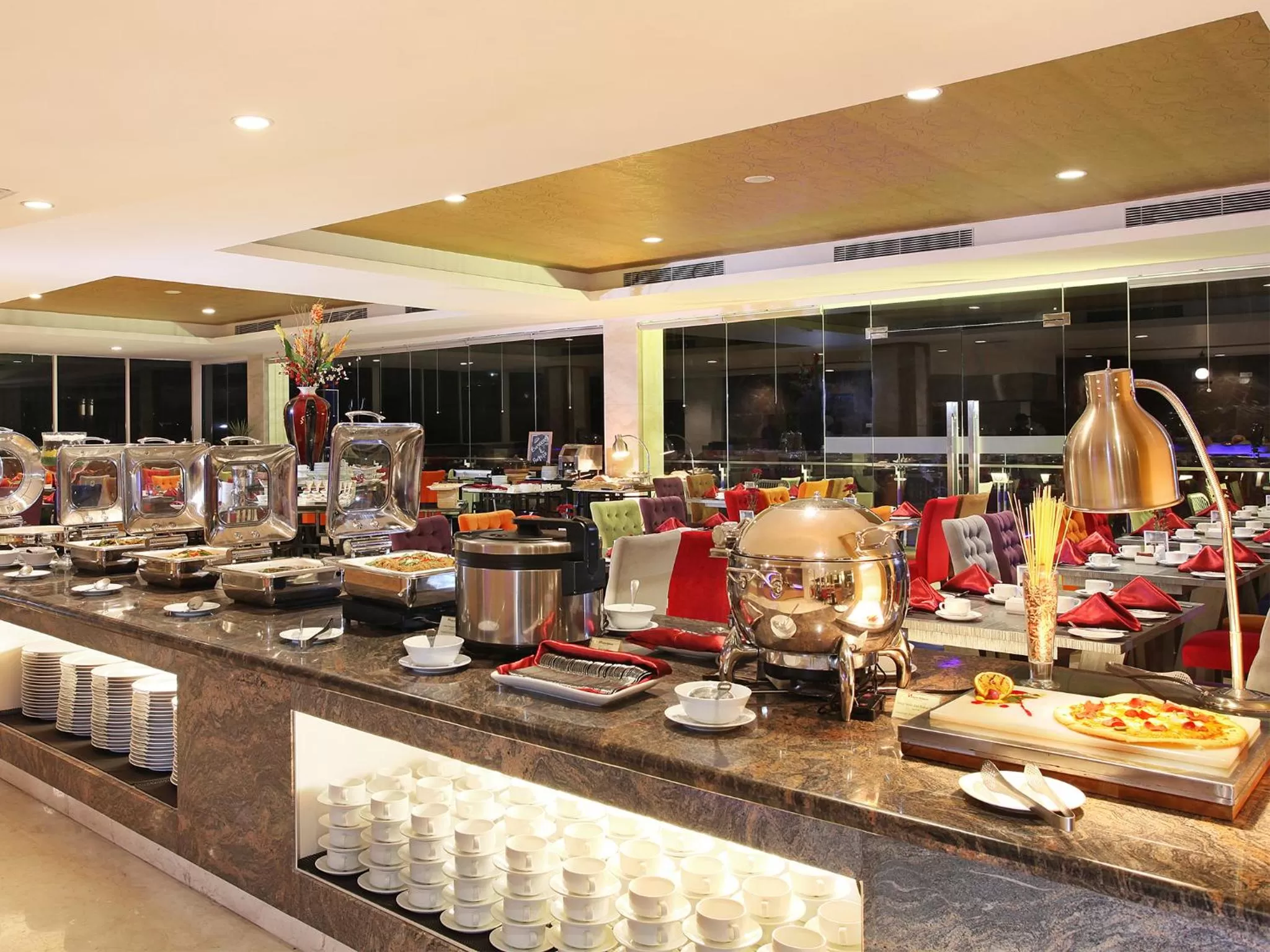 Restaurant/places to eat in Swiss-Belhotel Makassar