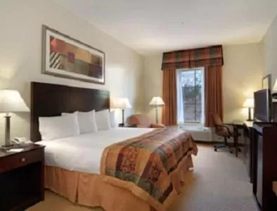 Bedroom, Bed in Baymont by Wyndham Henderson