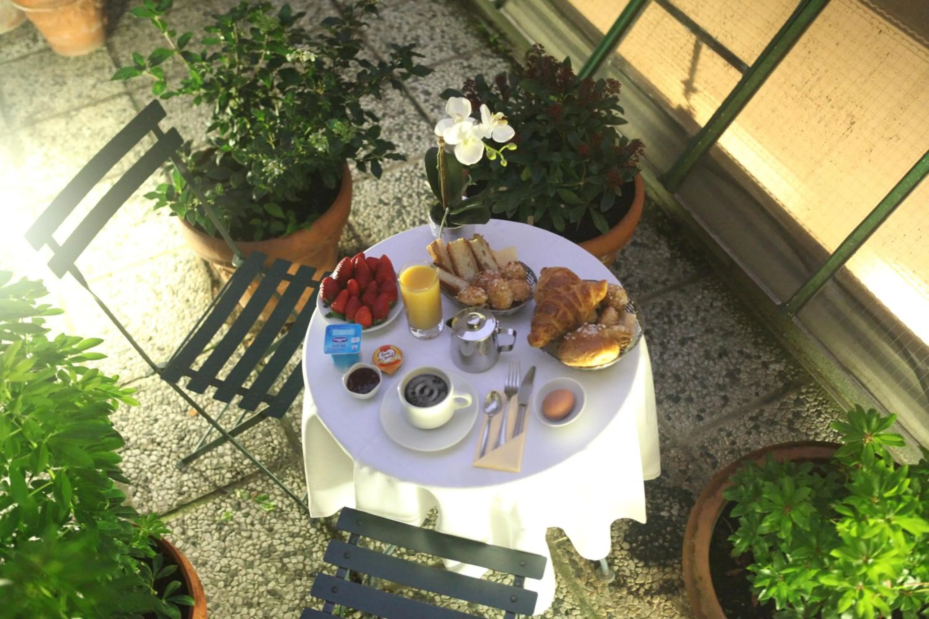 Balcony/Terrace in Hotel Monceau Wagram