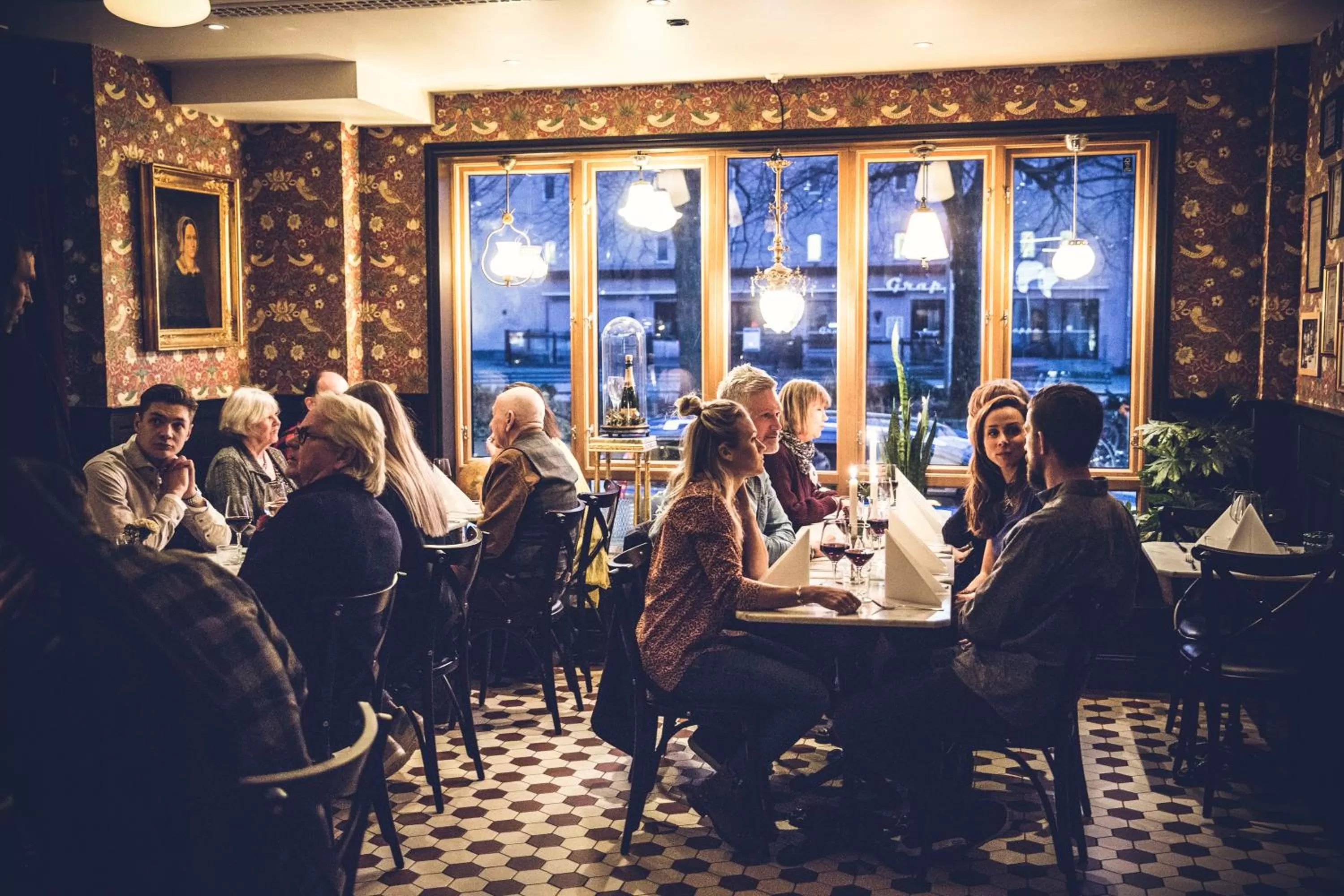 Restaurant/places to eat in Hotell Gästis