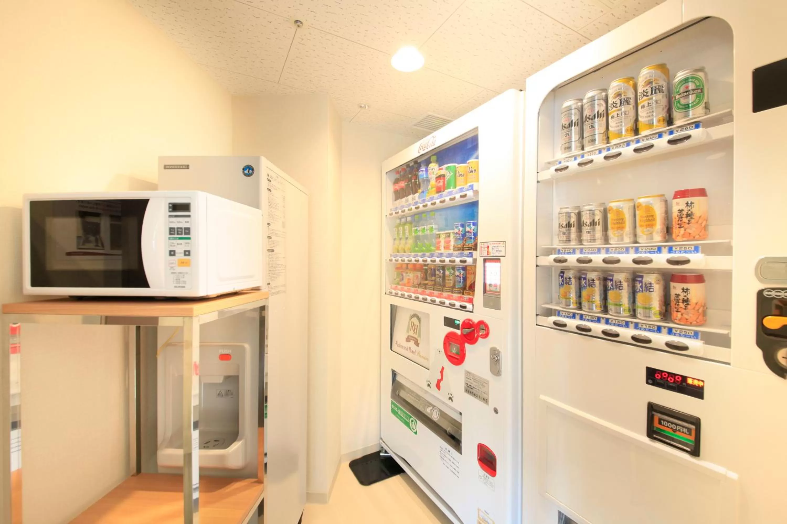 Food and drinks in Richmond Hotel Premier Asakusa International