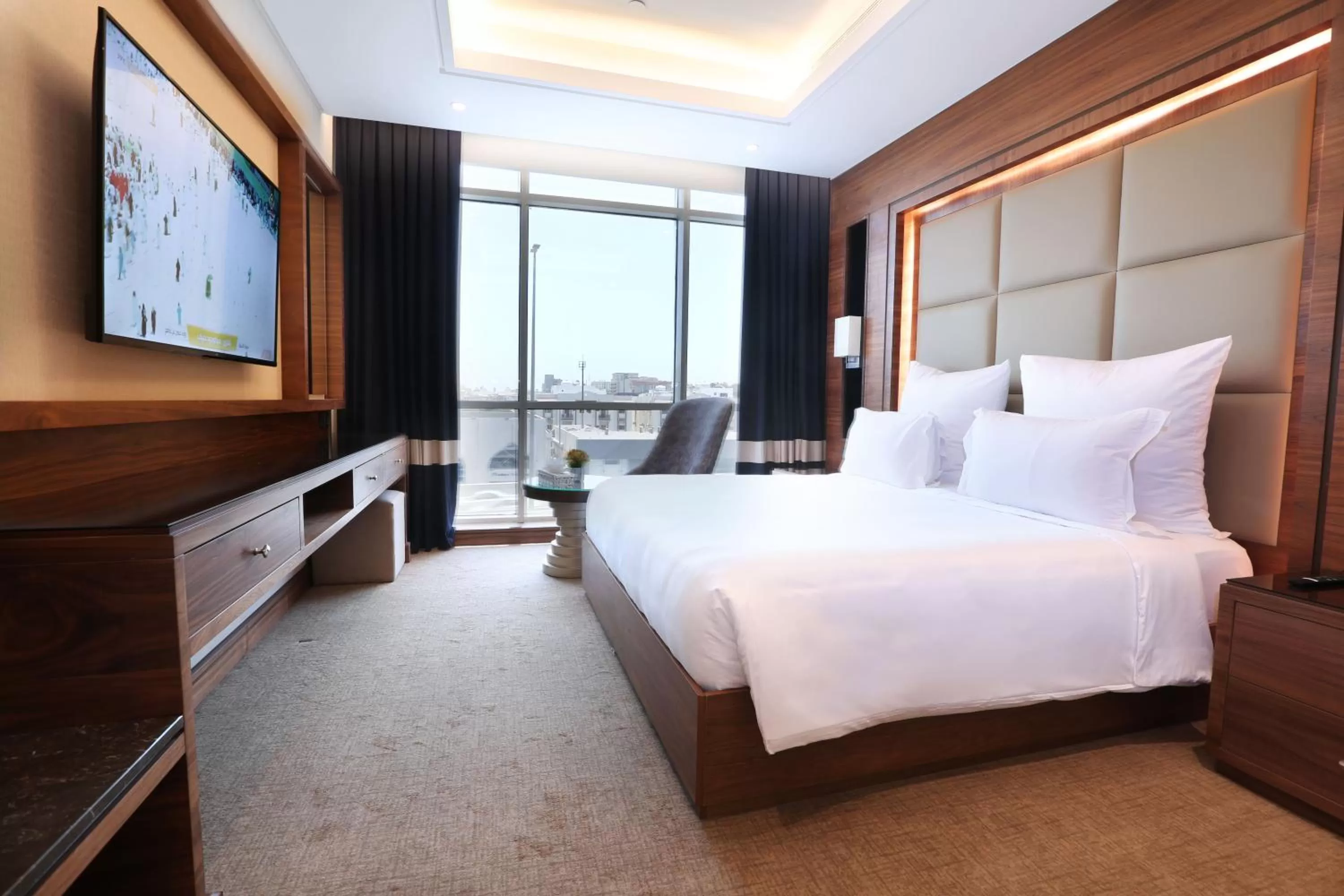 Property building, Bed in Weekend Hotel Sari