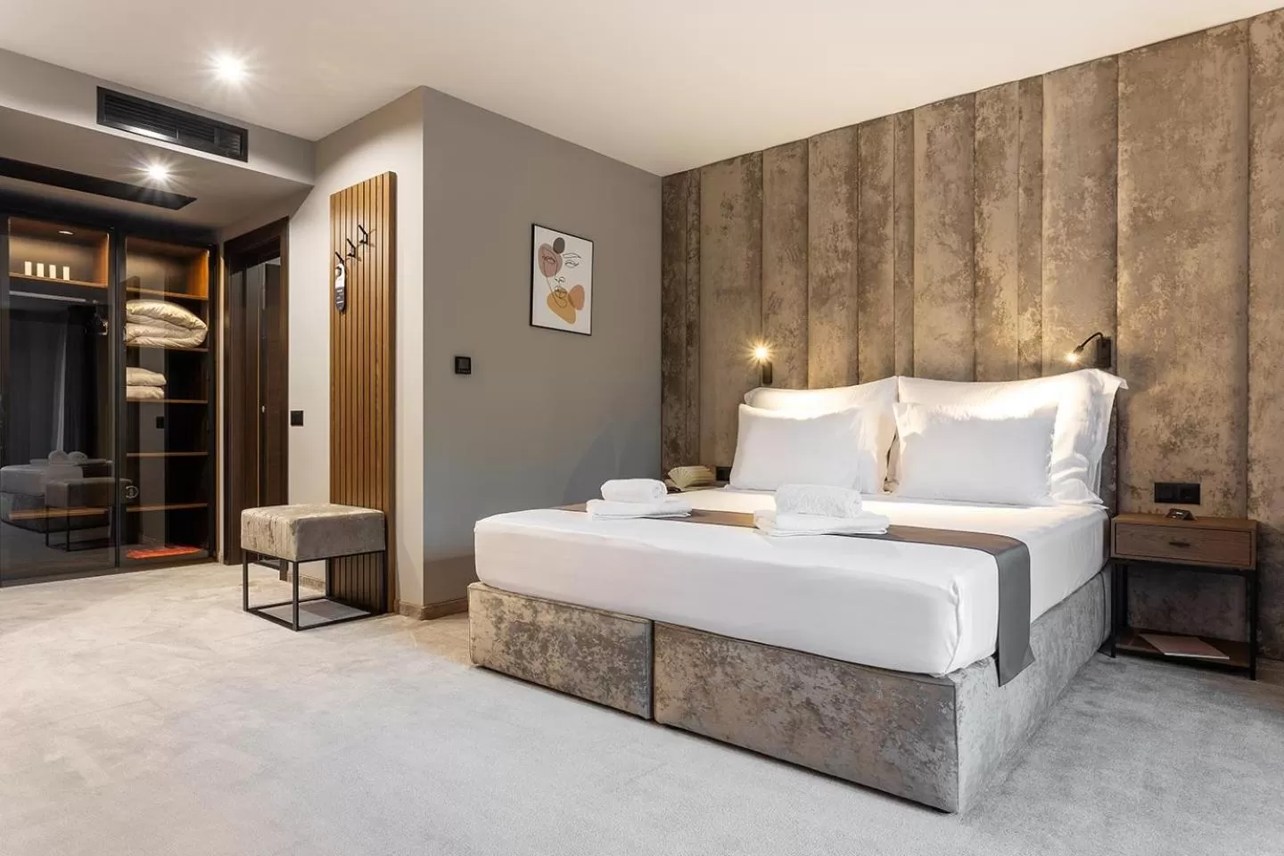 Bed in Abrazo Sofia Hotel by HMG