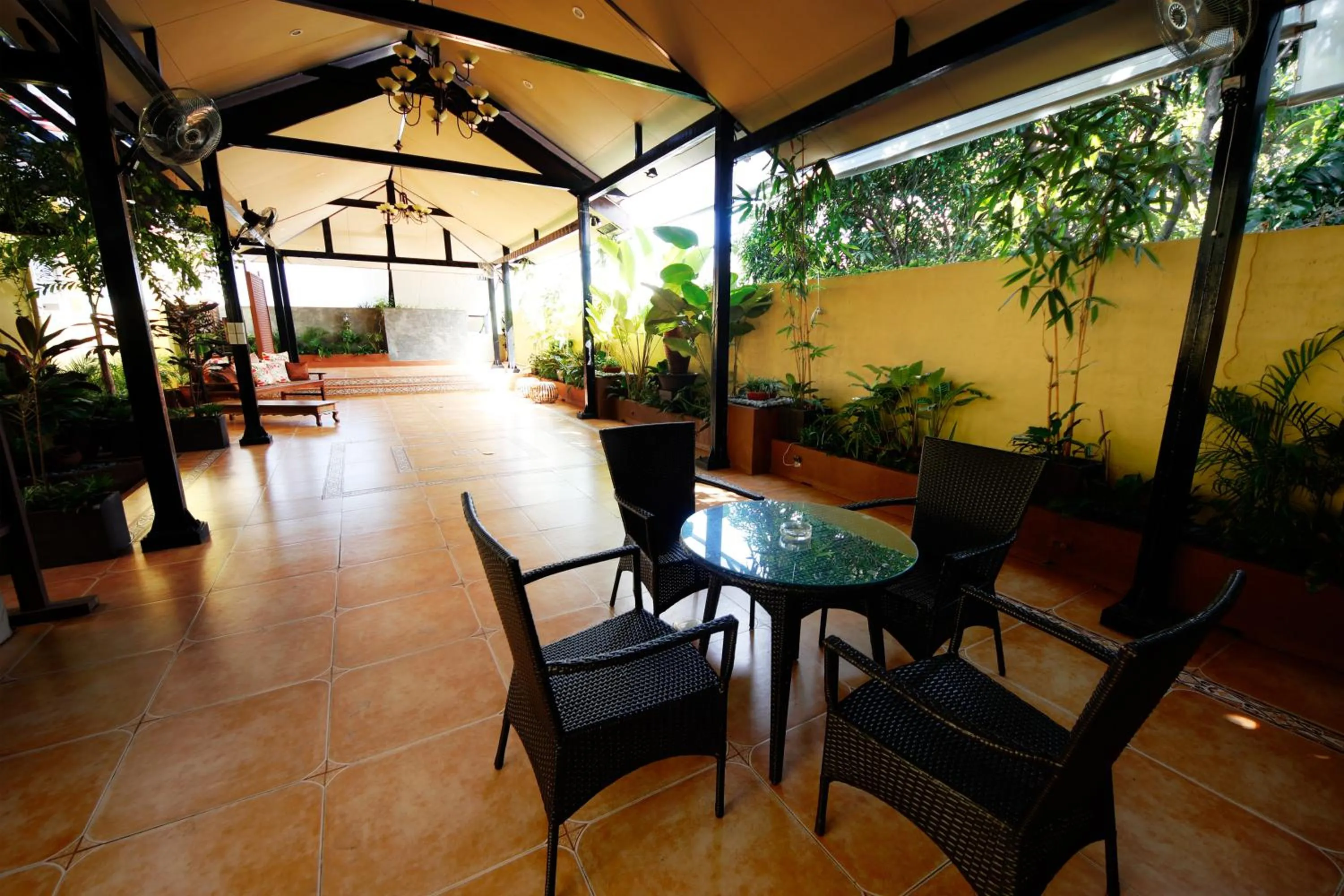 Garden in Casa Pura Inn and Suites