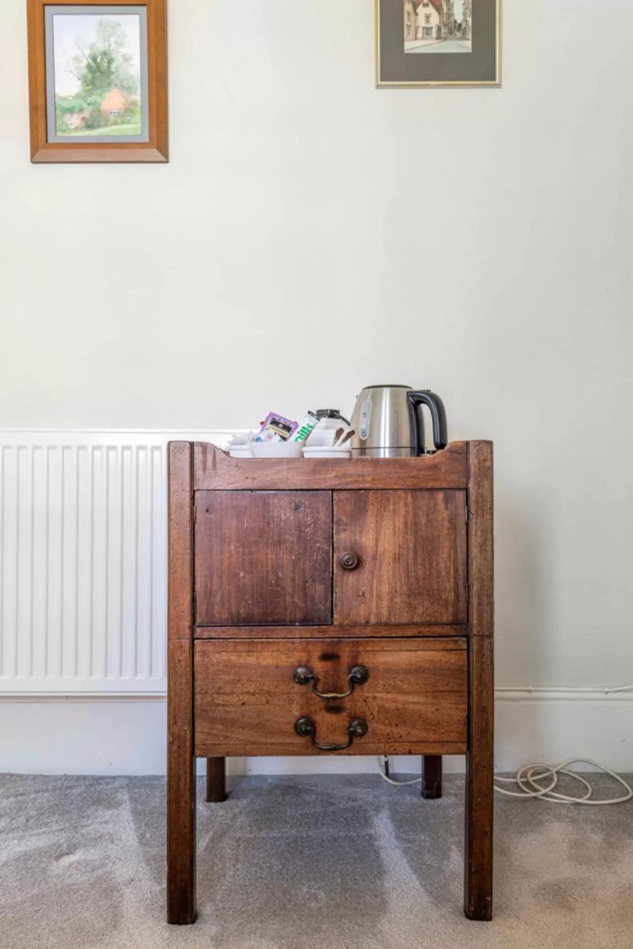 Coffee/tea facilities in Hedgebank