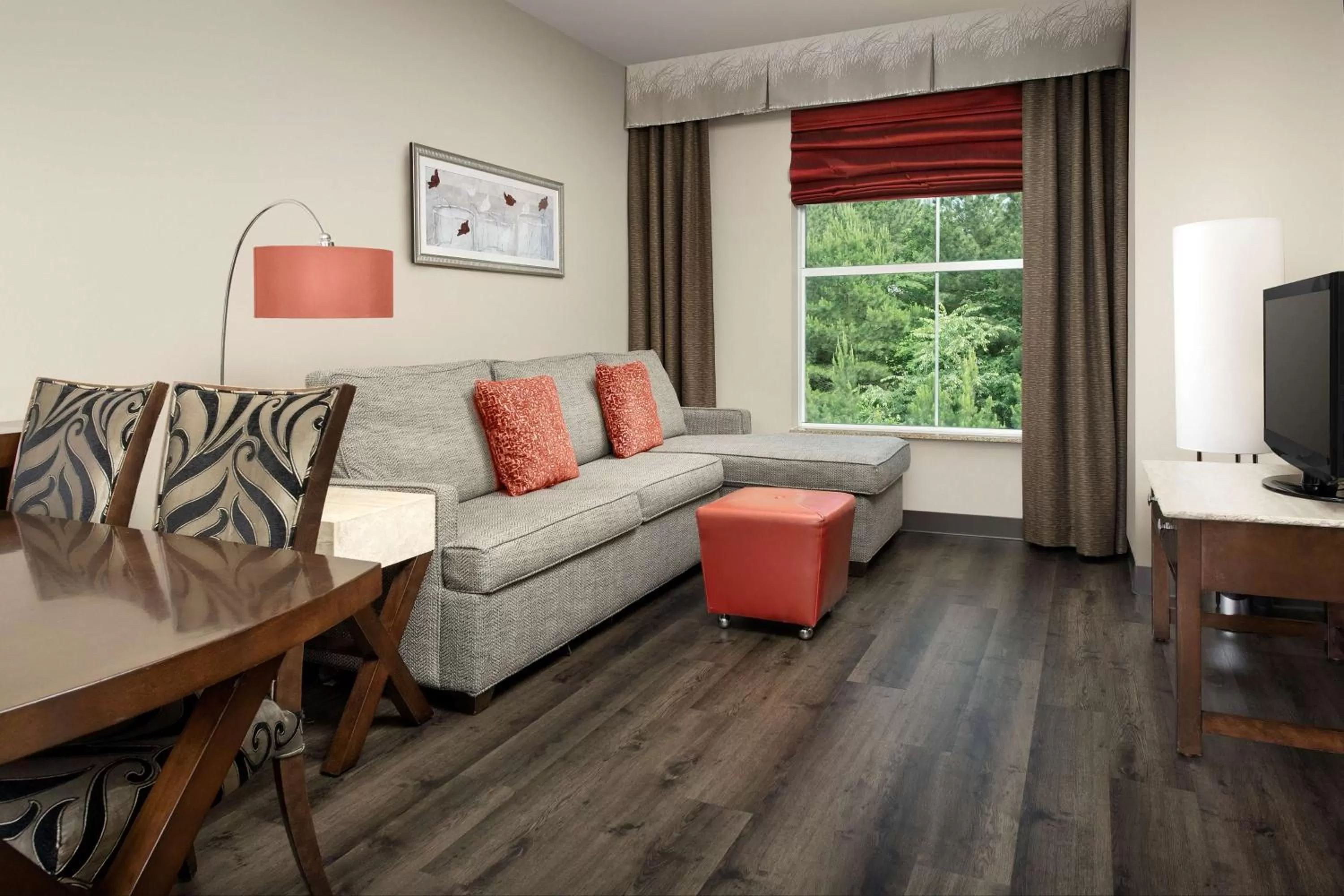 Living room in Embassy Suites by Hilton Birmingham Hoover