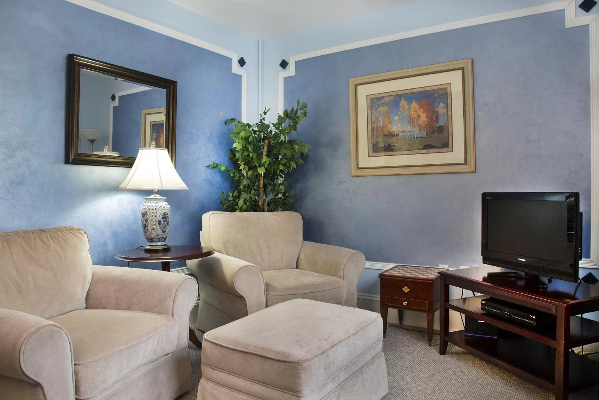 Seating area in Glynn House Inn