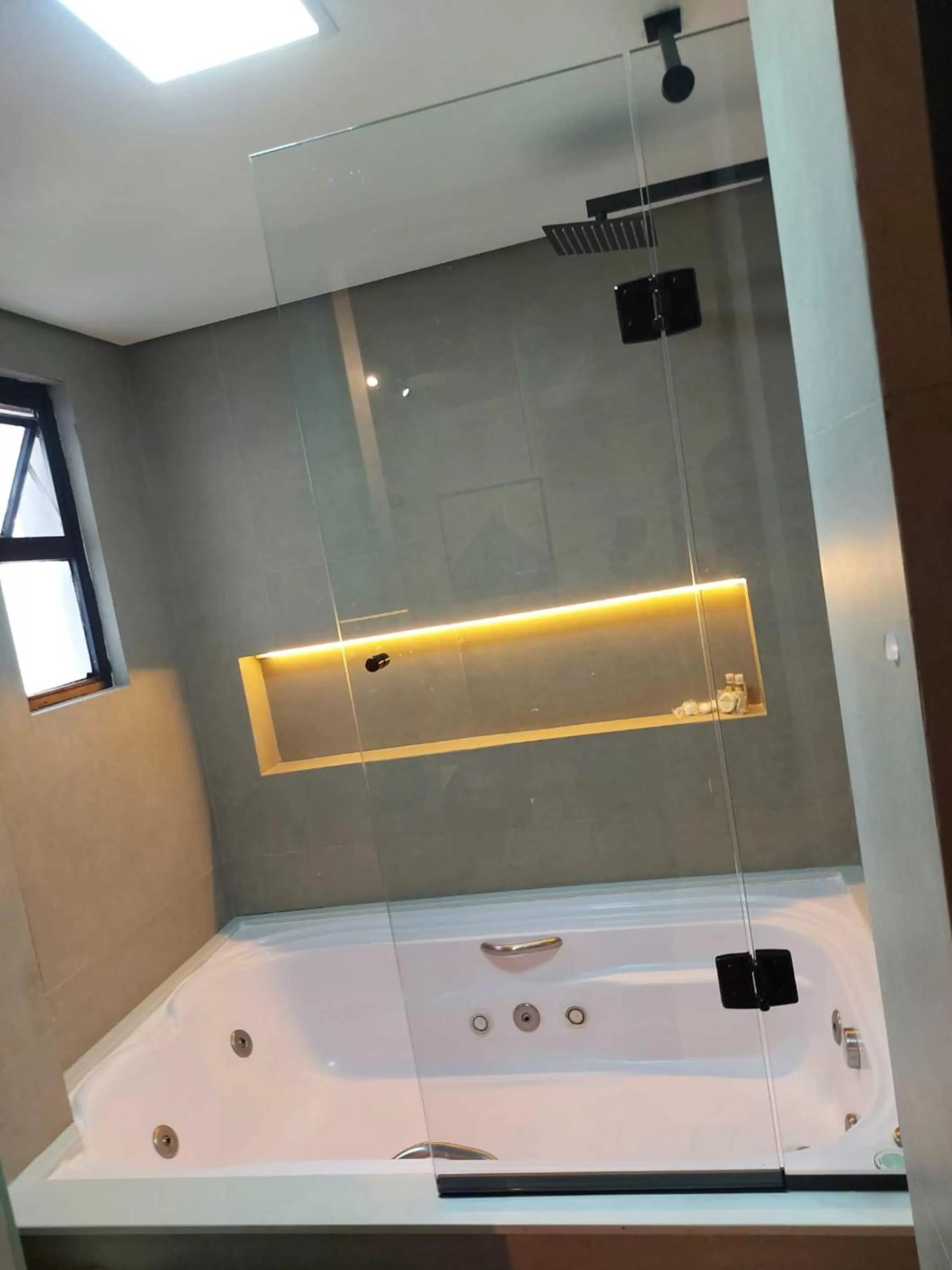 Bedroom in Summit Hotel Monaco