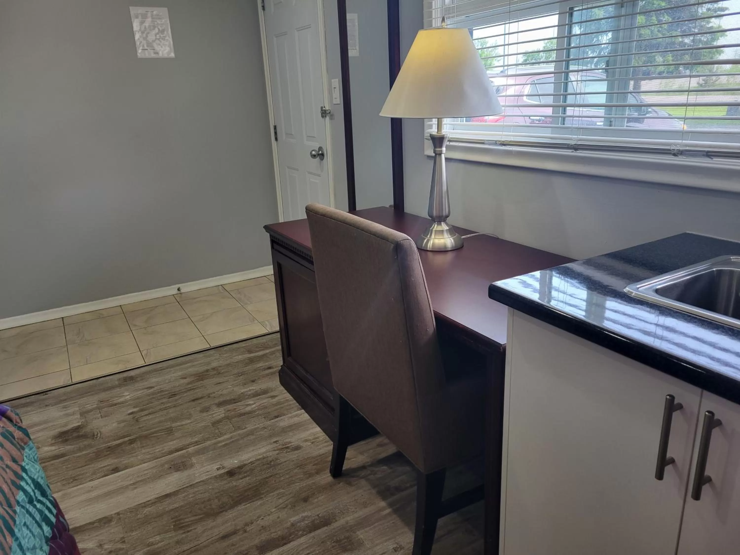 Kitchen or kitchenette in Knights Inn Cobourg