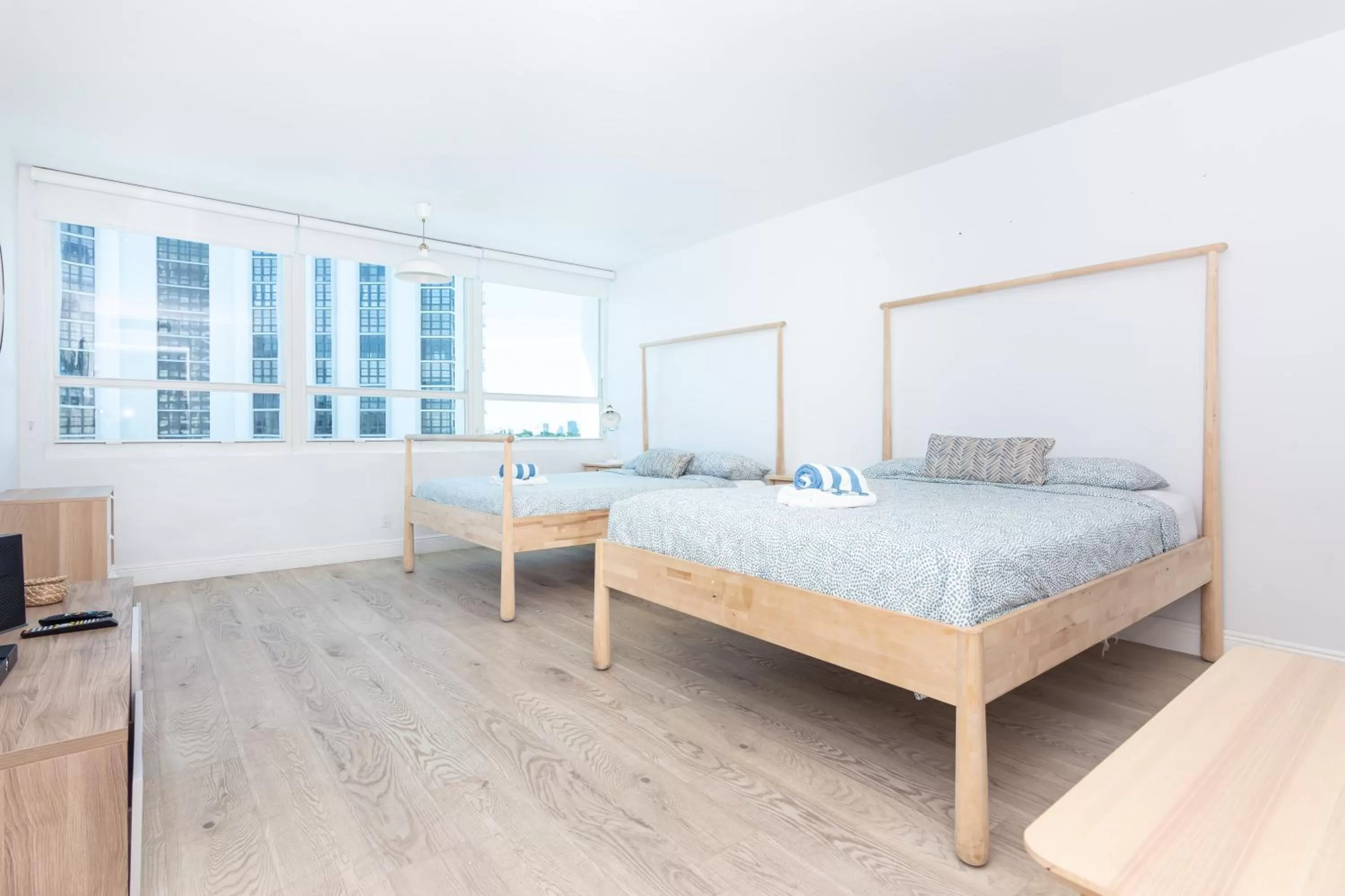 Queen Studio in Girasole Apartments