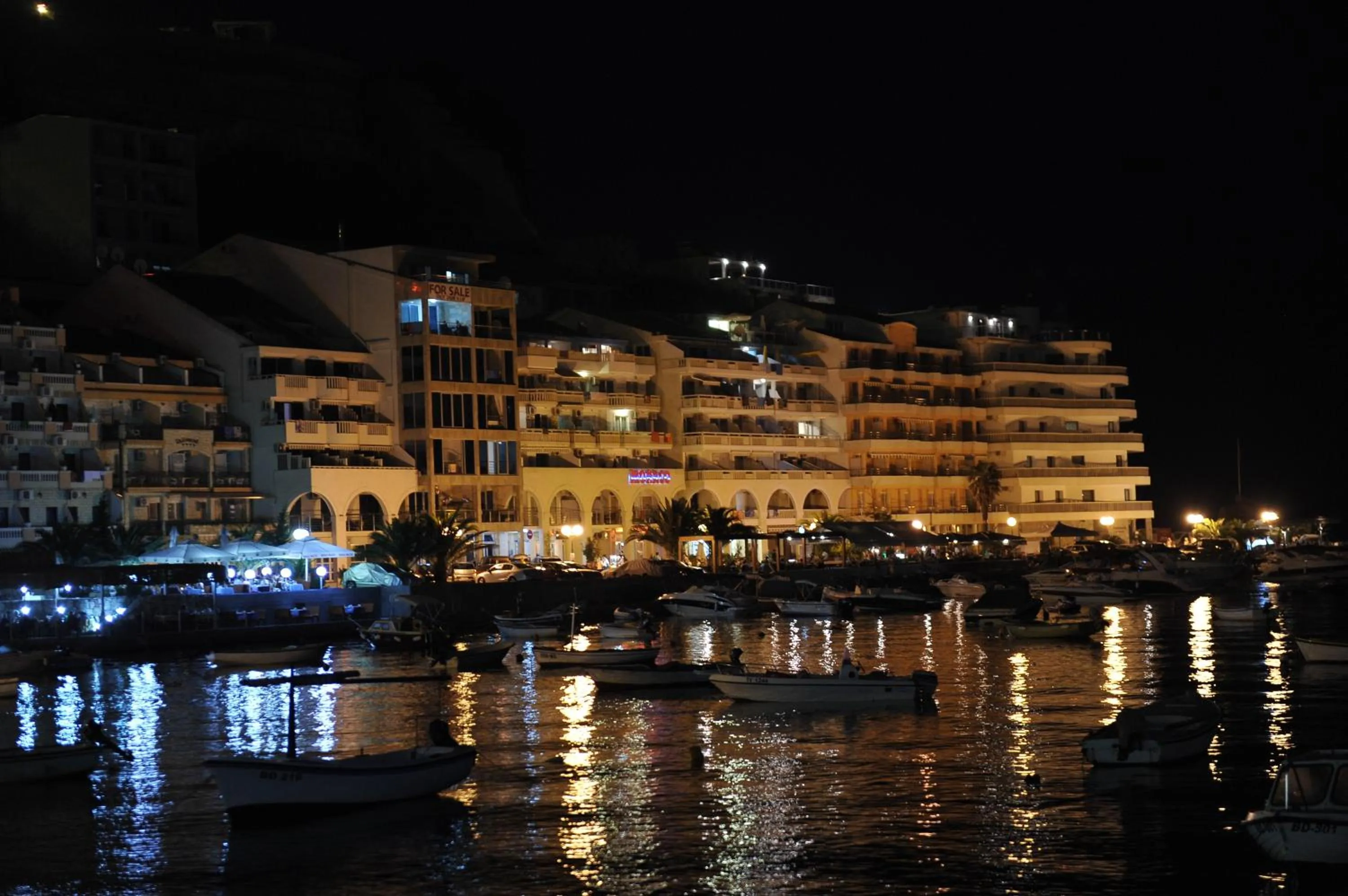 Facade/entrance in Hotel Obala