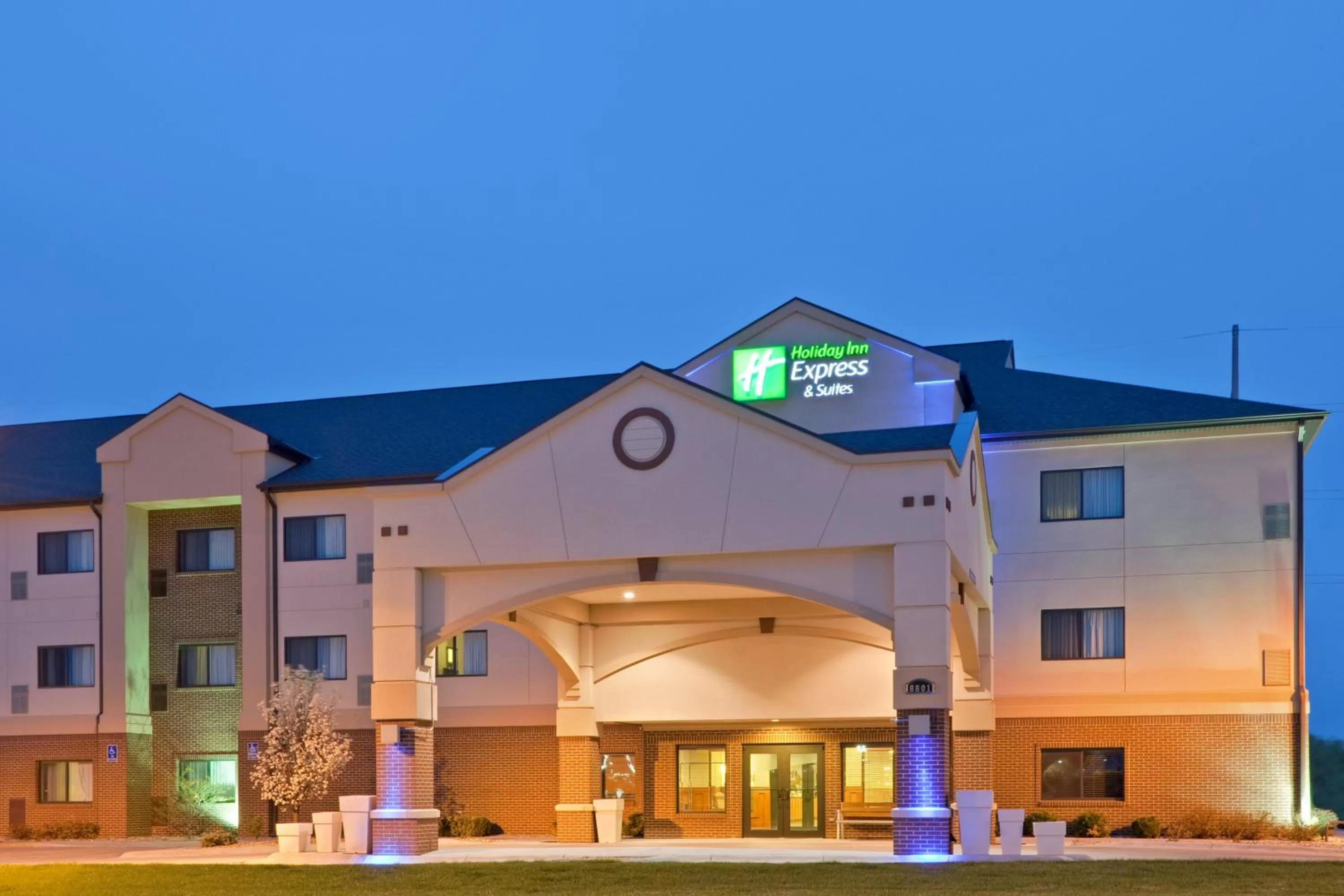 Property building in Holiday Inn Express Hotel & Suites Lincoln South by IHG