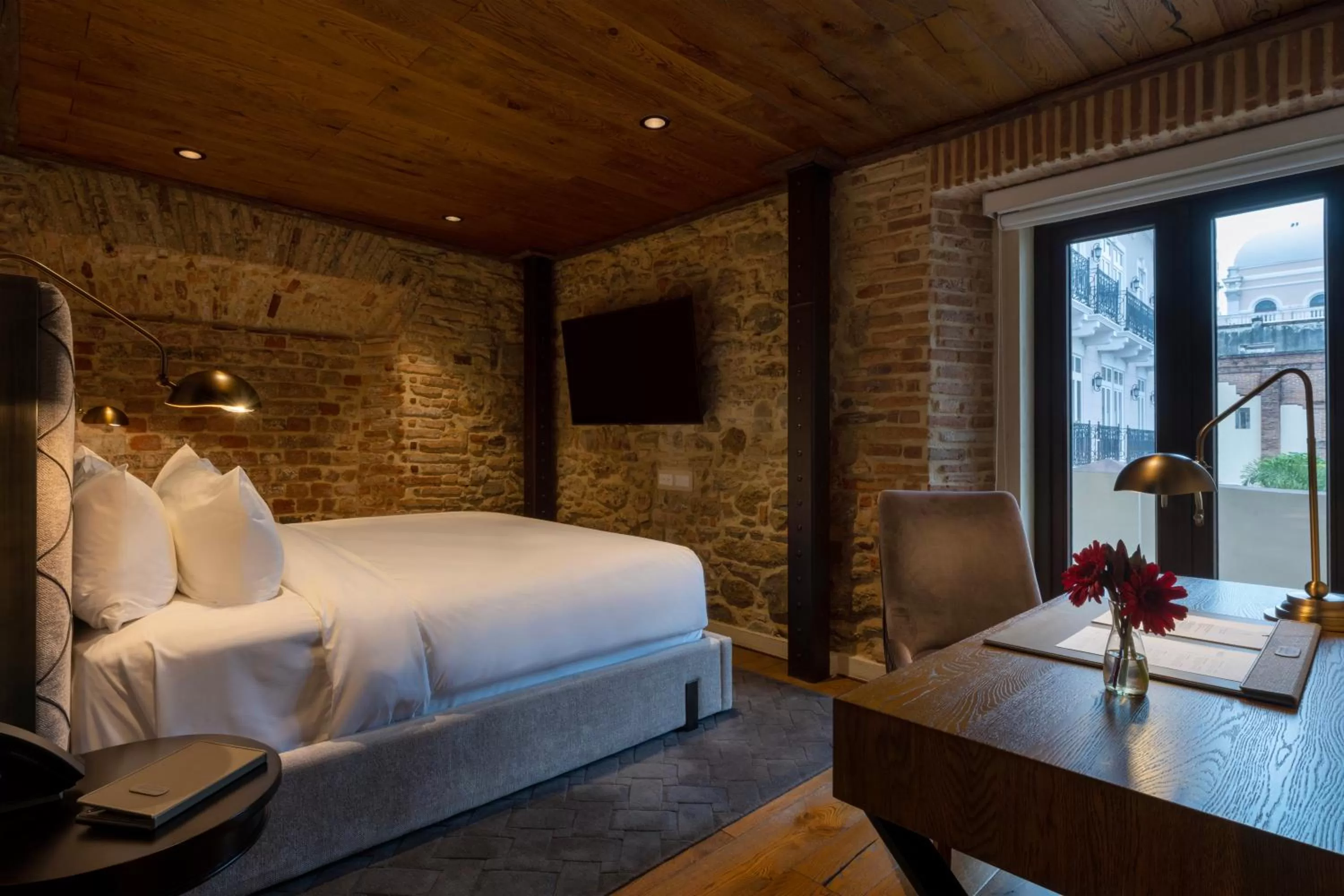 King Suite in Hotel La Compañía Casco Antiguo