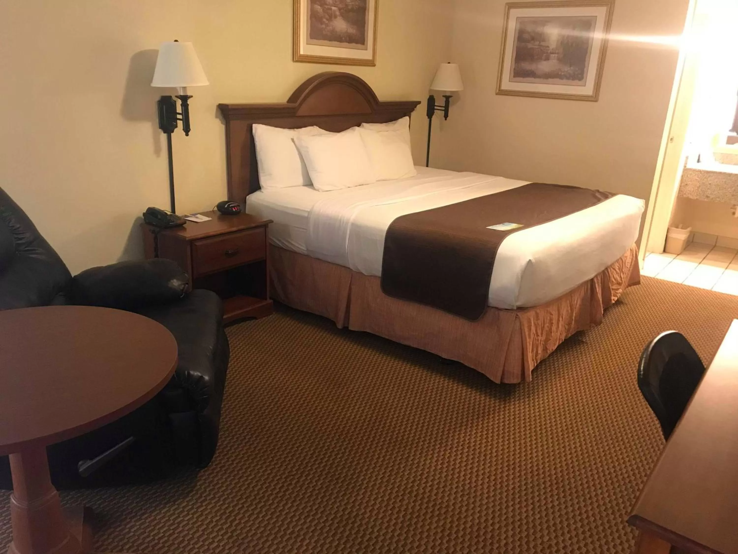 Bed in Days Inn by Wyndham Abilene