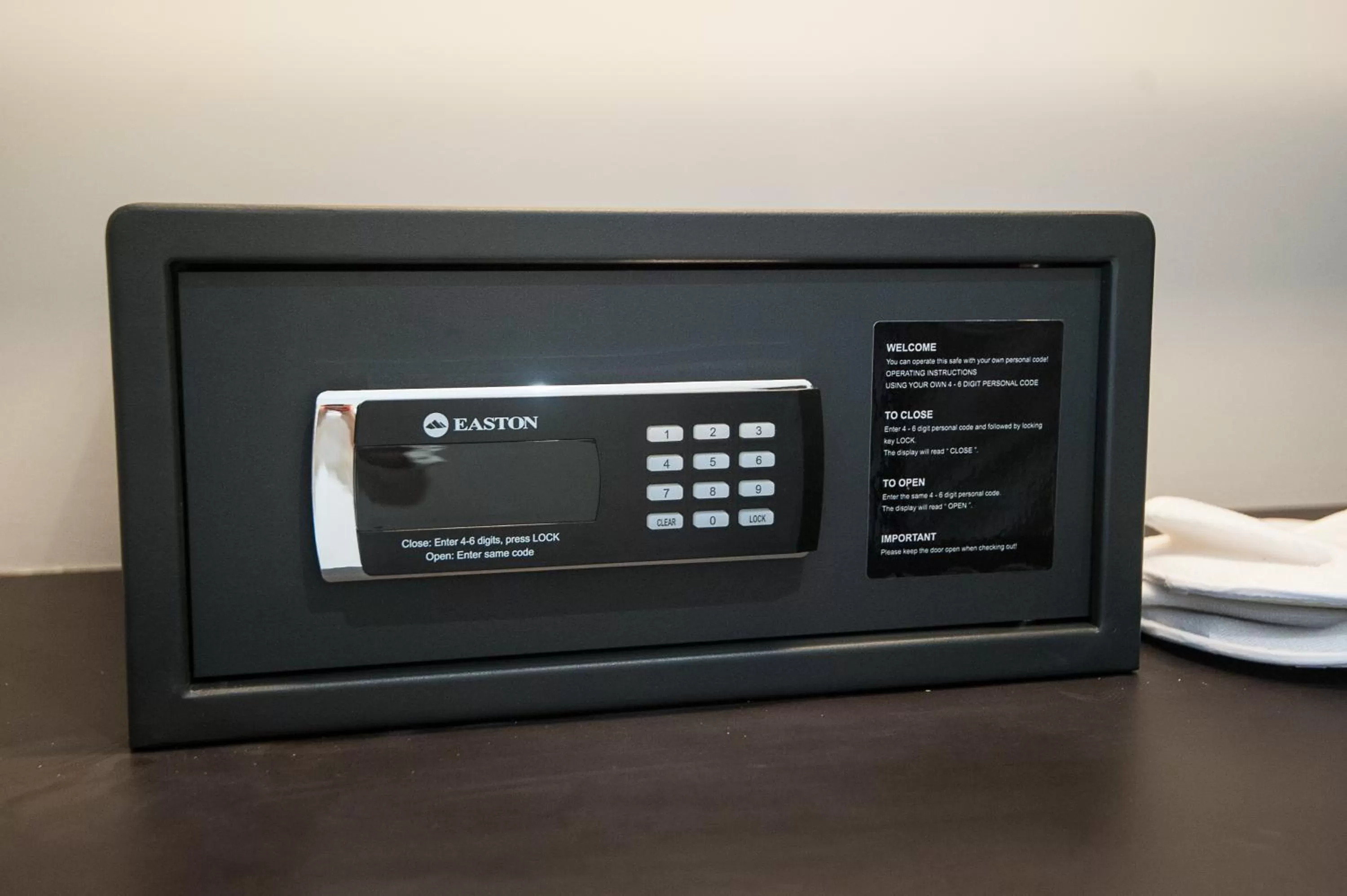 safe in GLOW PARK HOTEL Grand Royal Palace