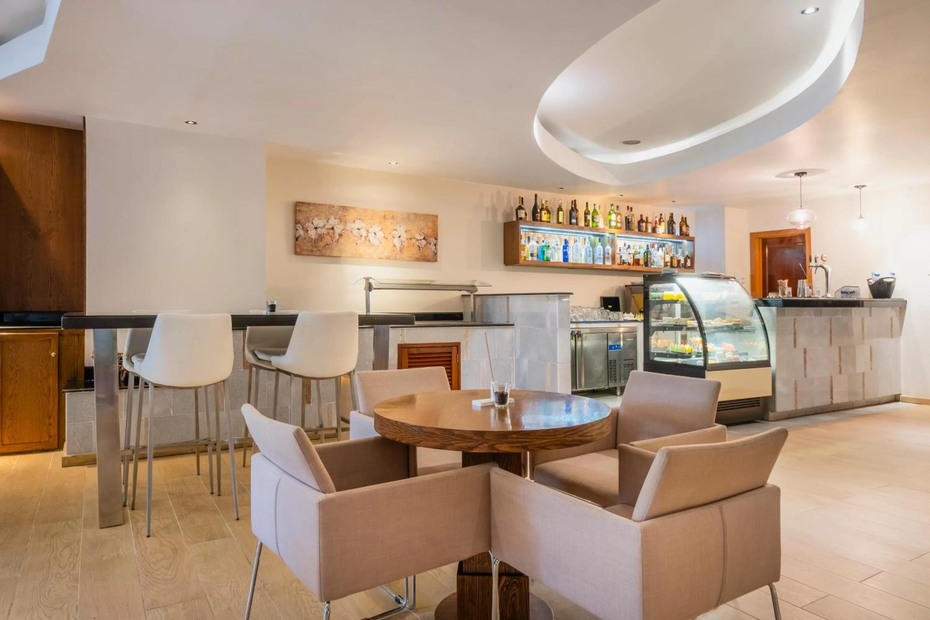 Lounge or bar in Iberostar Grand Rose Hall