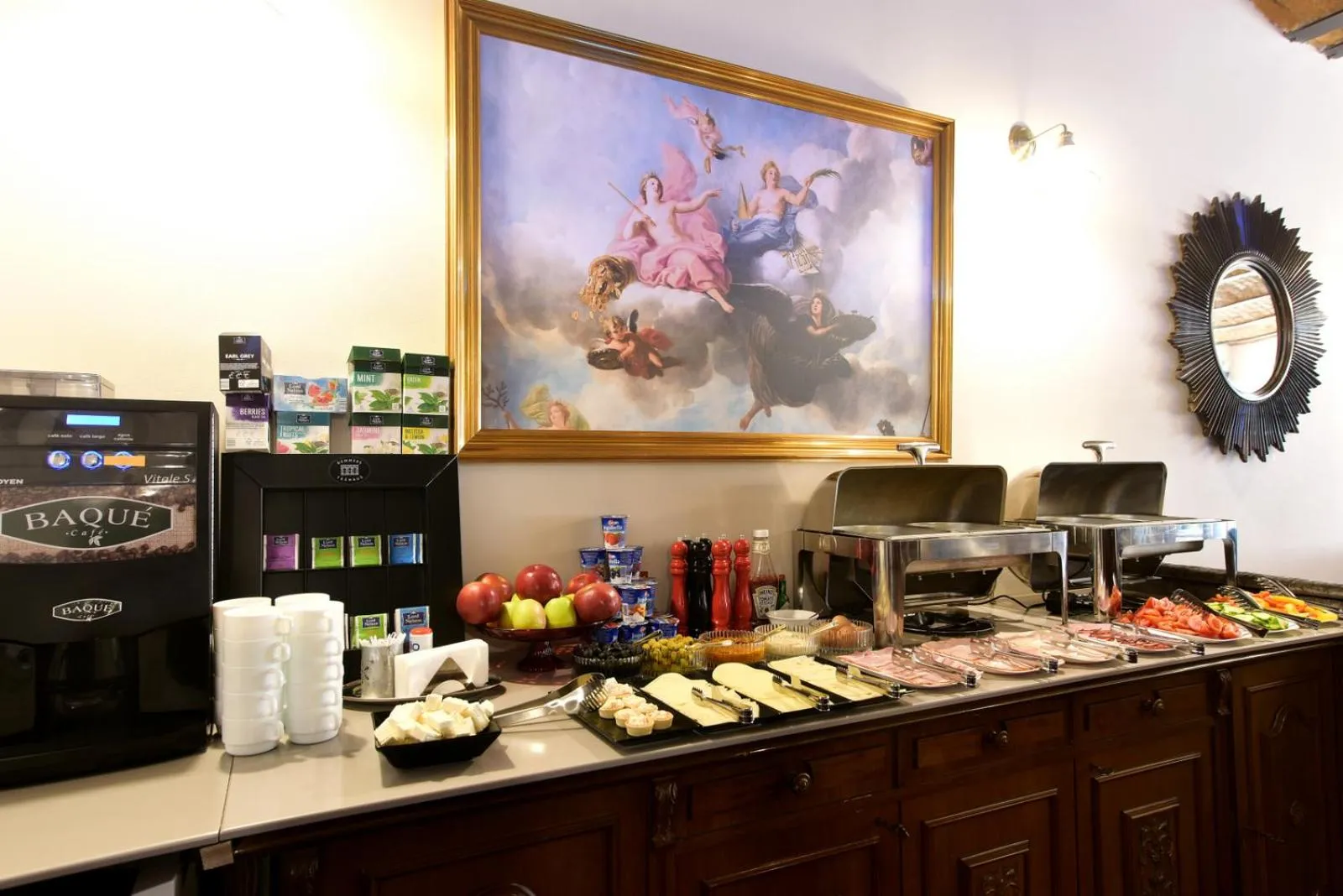 Breakfast in Safrano Palace