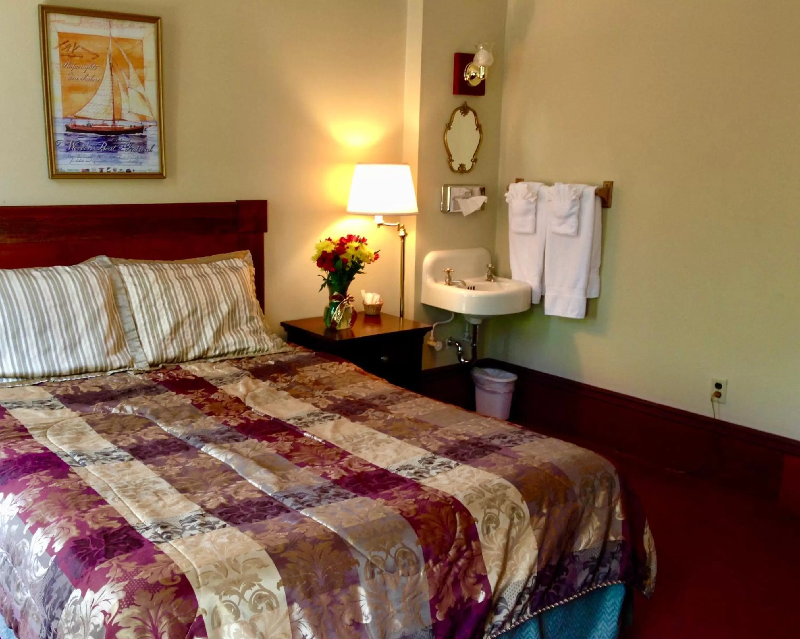 Bed in The Monarch Hotel