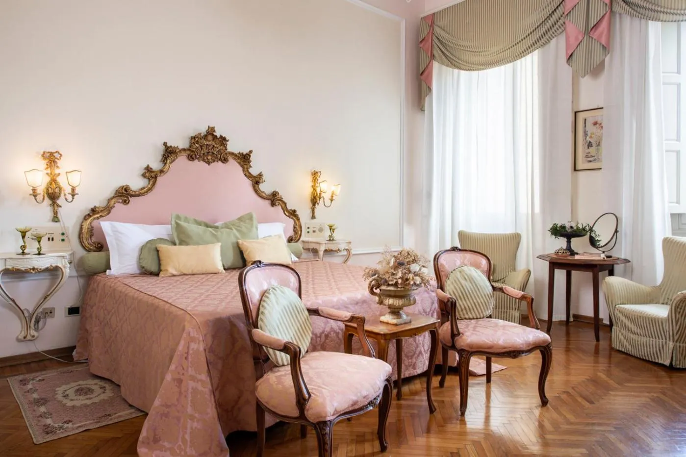 Garden view, Bed in Hotel Principe