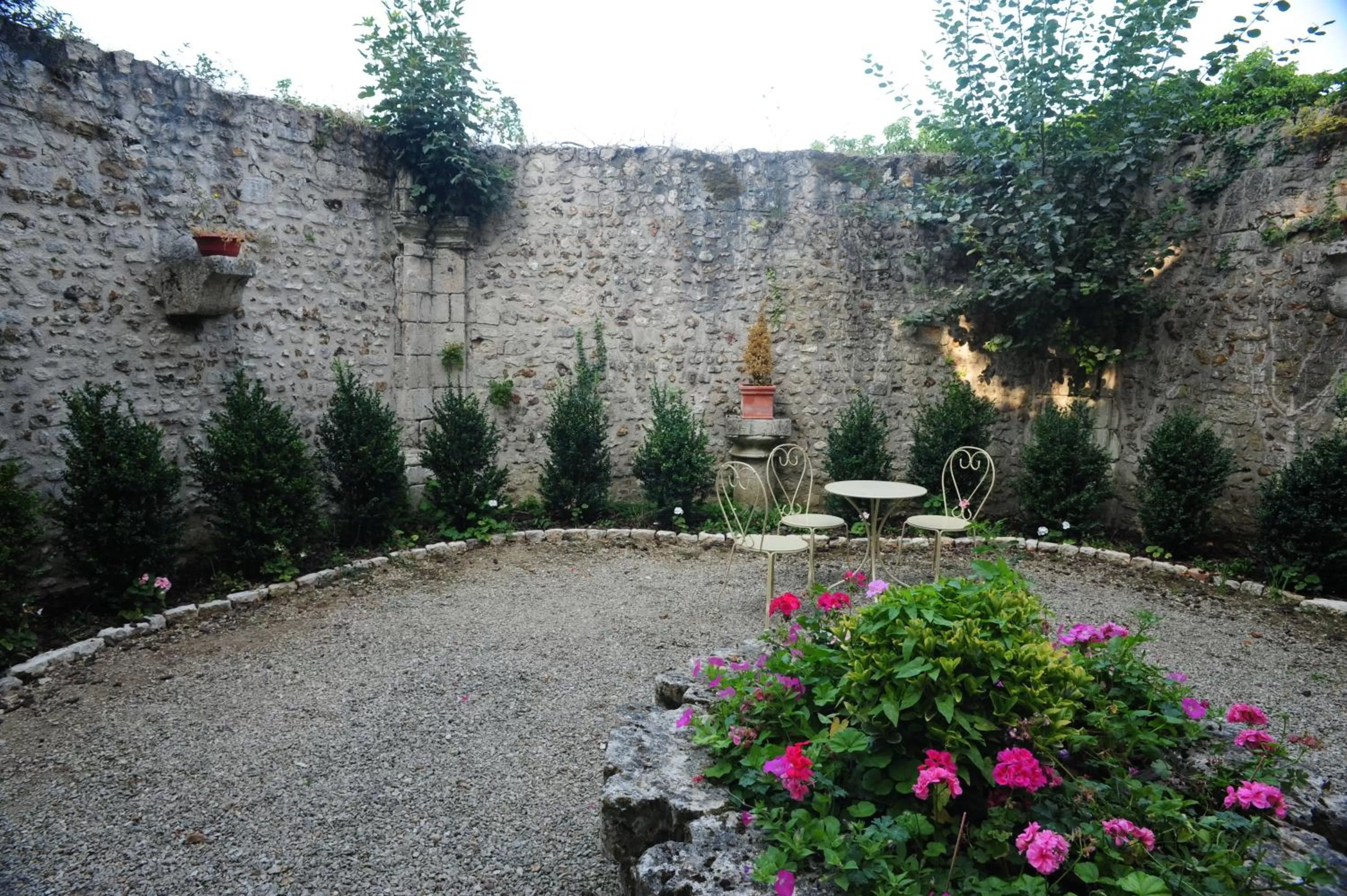 Balcony/Terrace in Hôtellerie Saint Yves