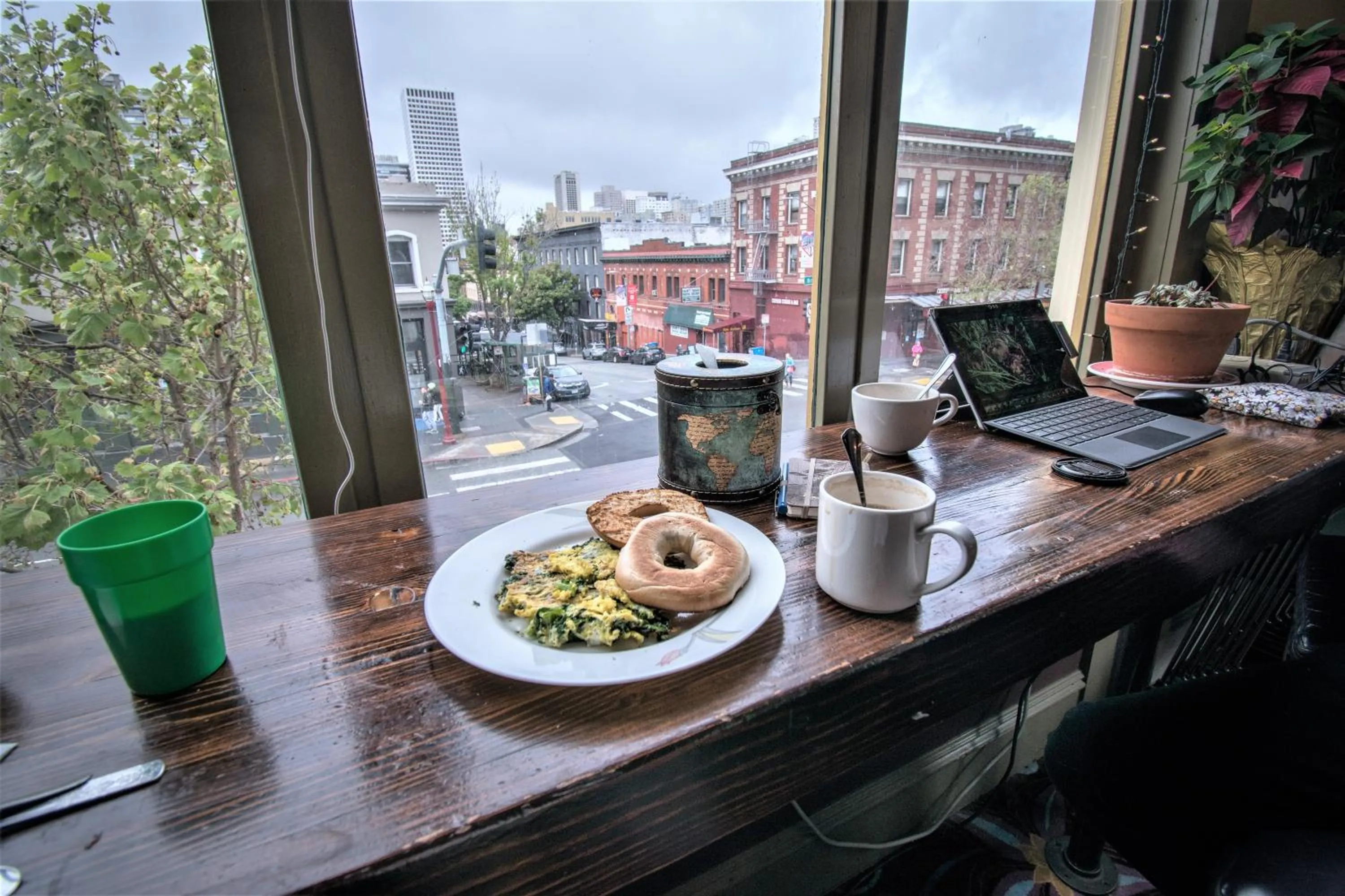 Continental breakfast in Green Tortoise Hostel