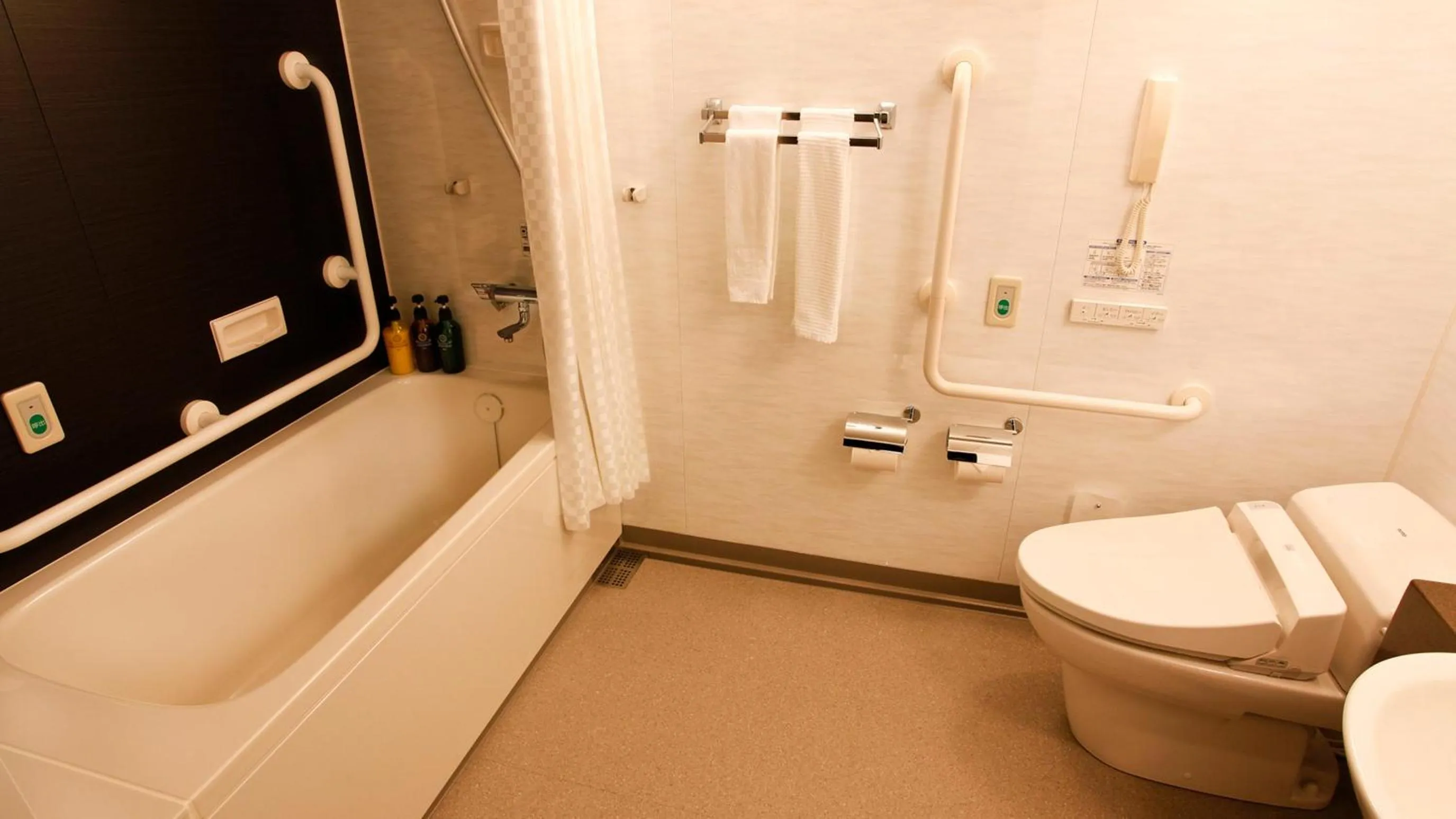 JR-East Hotel Mets Yokohama Tsurumi