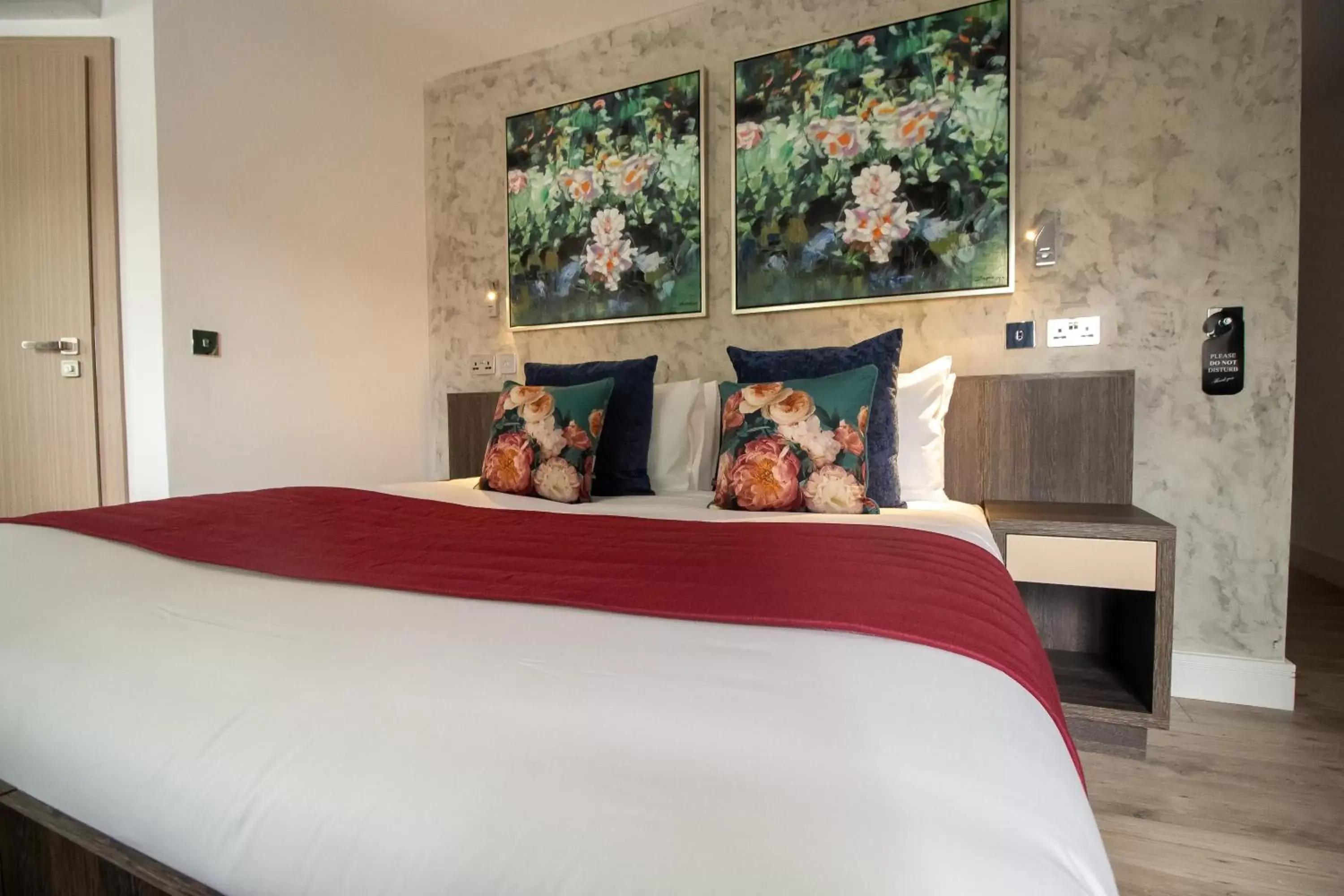 Deluxe Apartment in Signature Suites Deluxe Apartment in Signature Suites