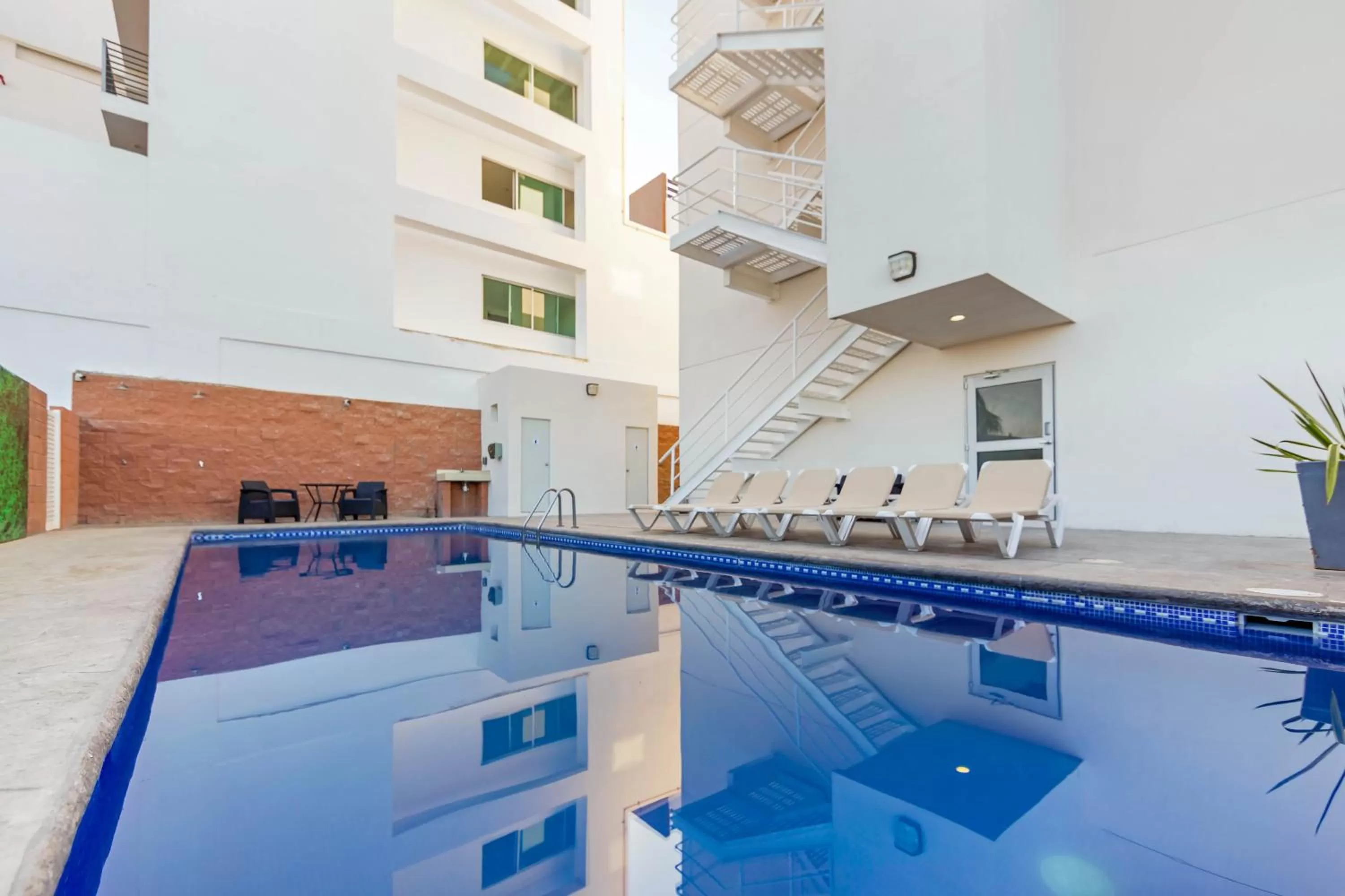 Swimming pool in Sleep Inn Mazatlan