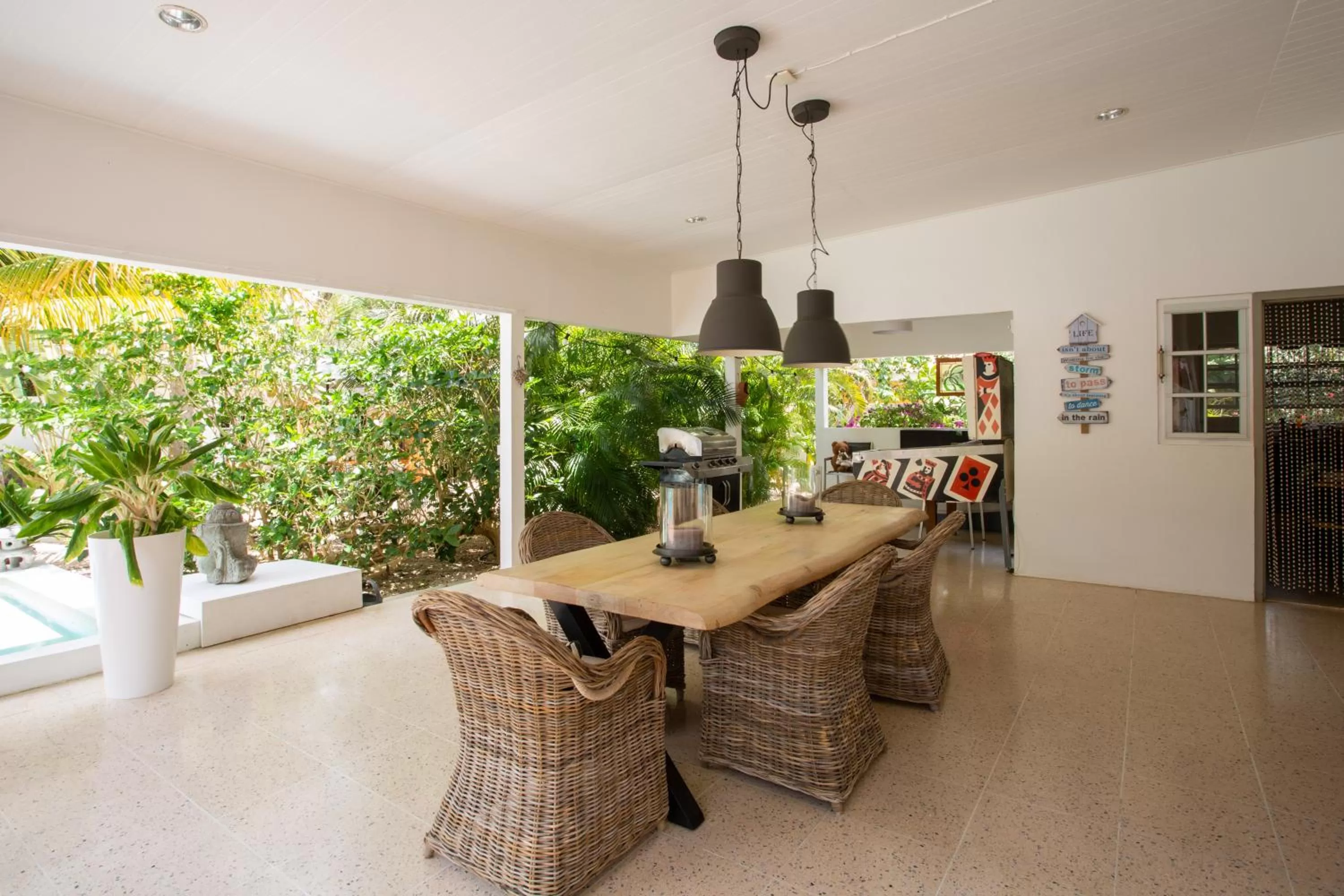 Patio in B&B Sombre di Kabana