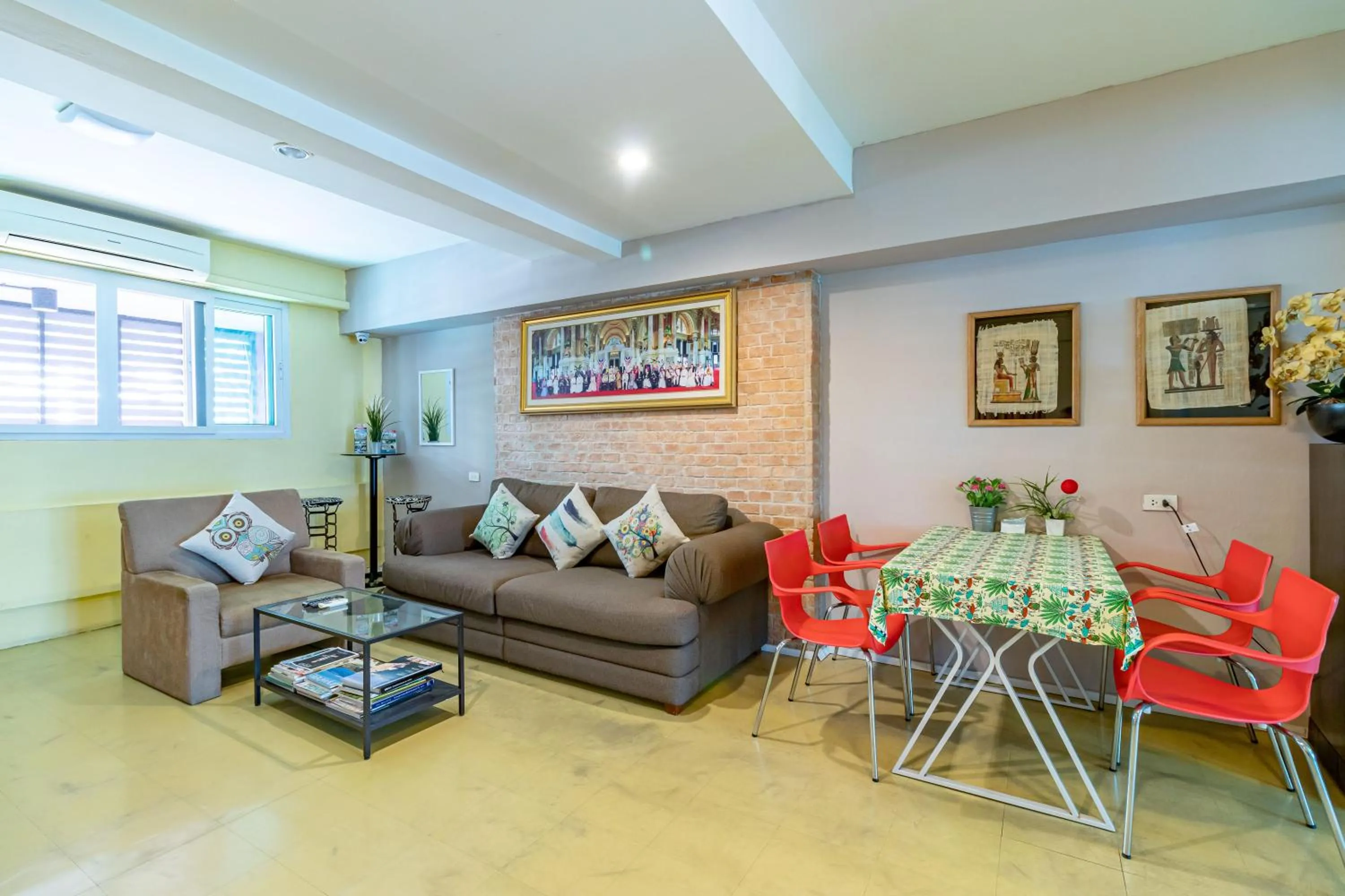 Seating area in Sleep Dee Hostel