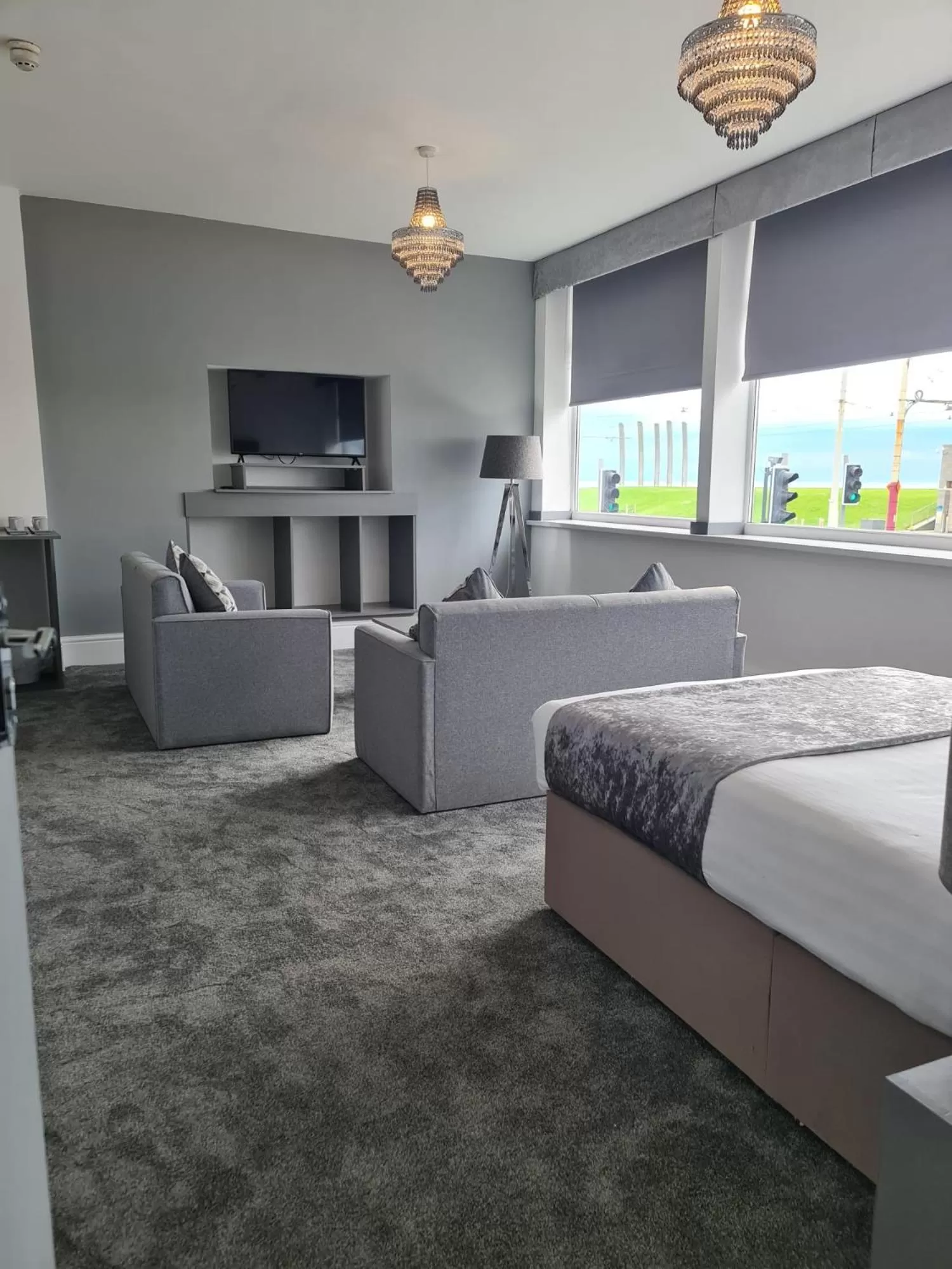 Bedroom, Bed in Royal Seabank Hotel