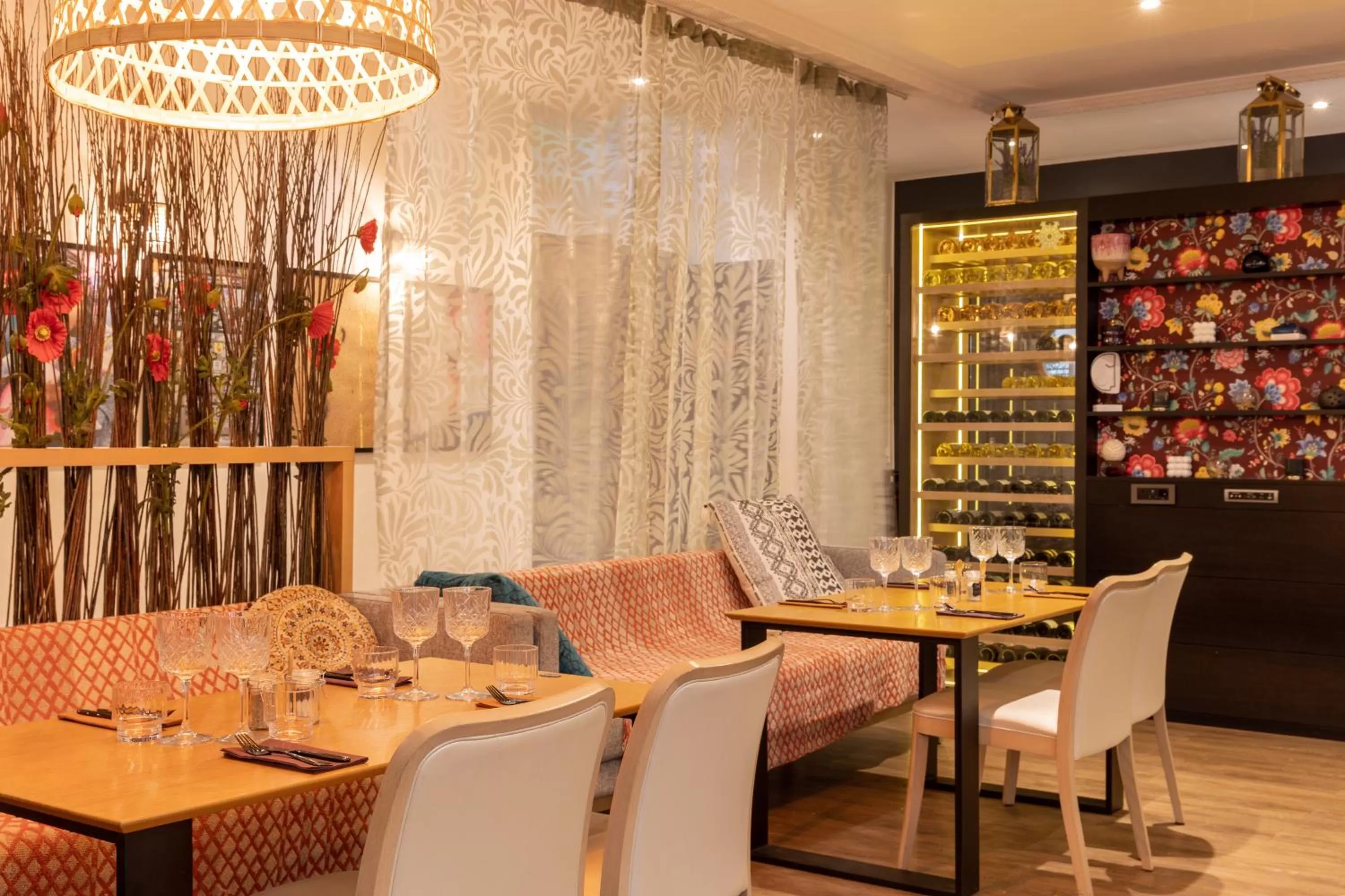 Restaurant/places to eat in Aiden by Best Western Paris Roissy CDG