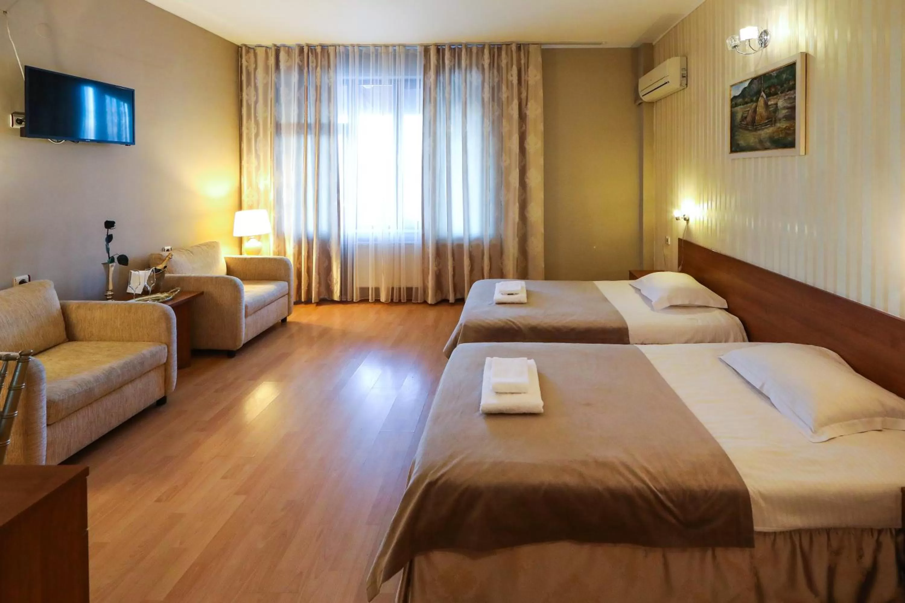 Bed in Complex Baroto