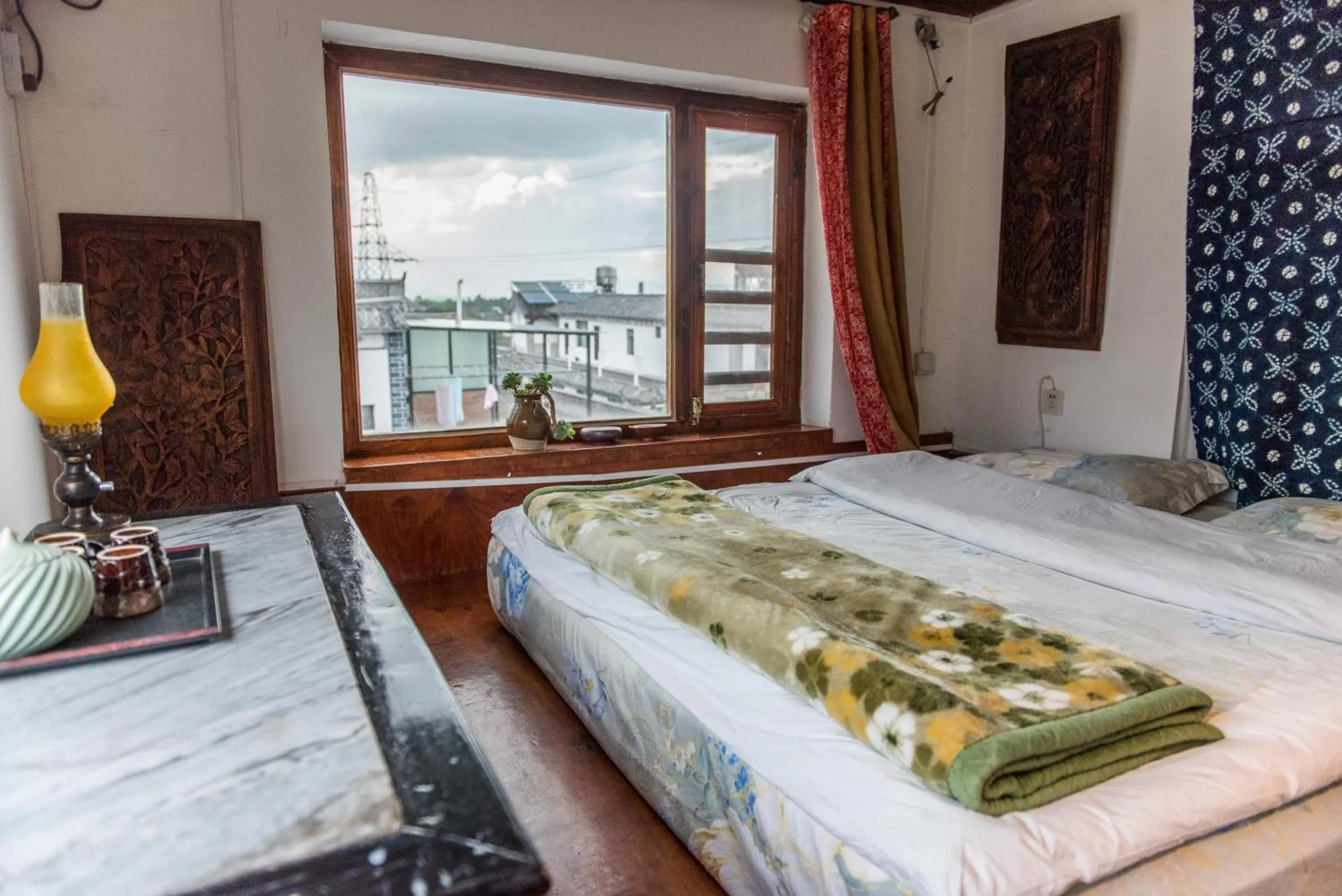 Decorative detail, Bed in The Lily Pad Inn