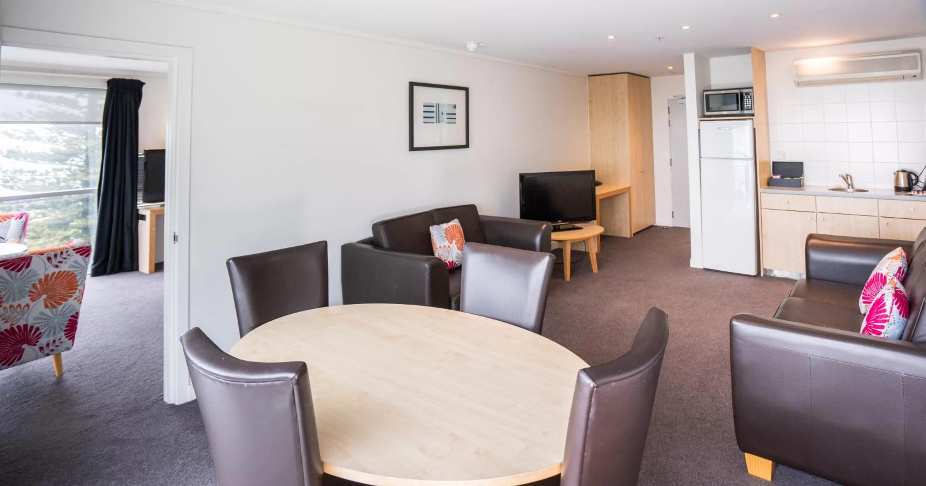 Dining area in Scenic Hotel Te Pania