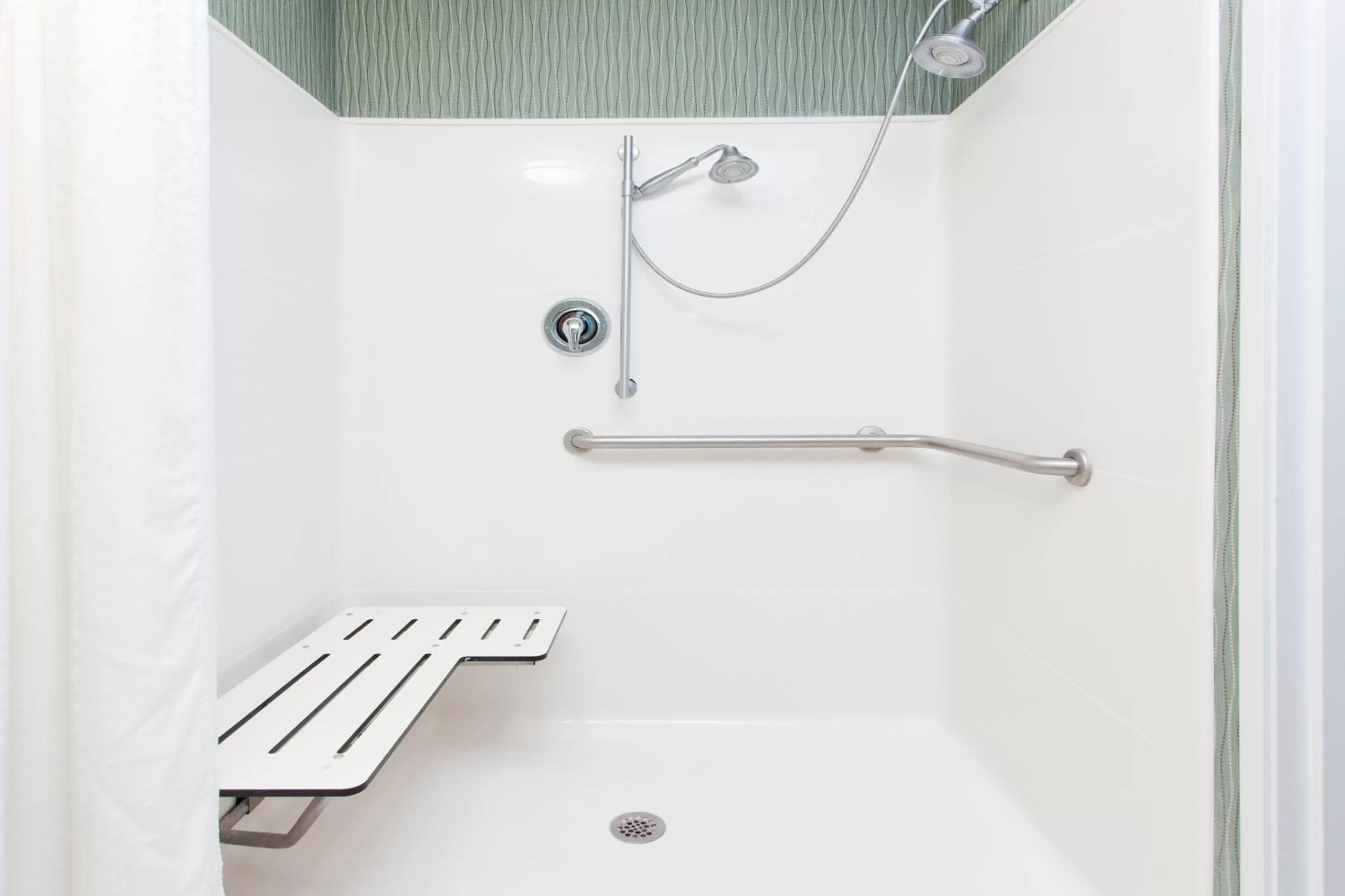 Bathroom in Holiday Inn Express Hotel & Suites Cordele North by IHG