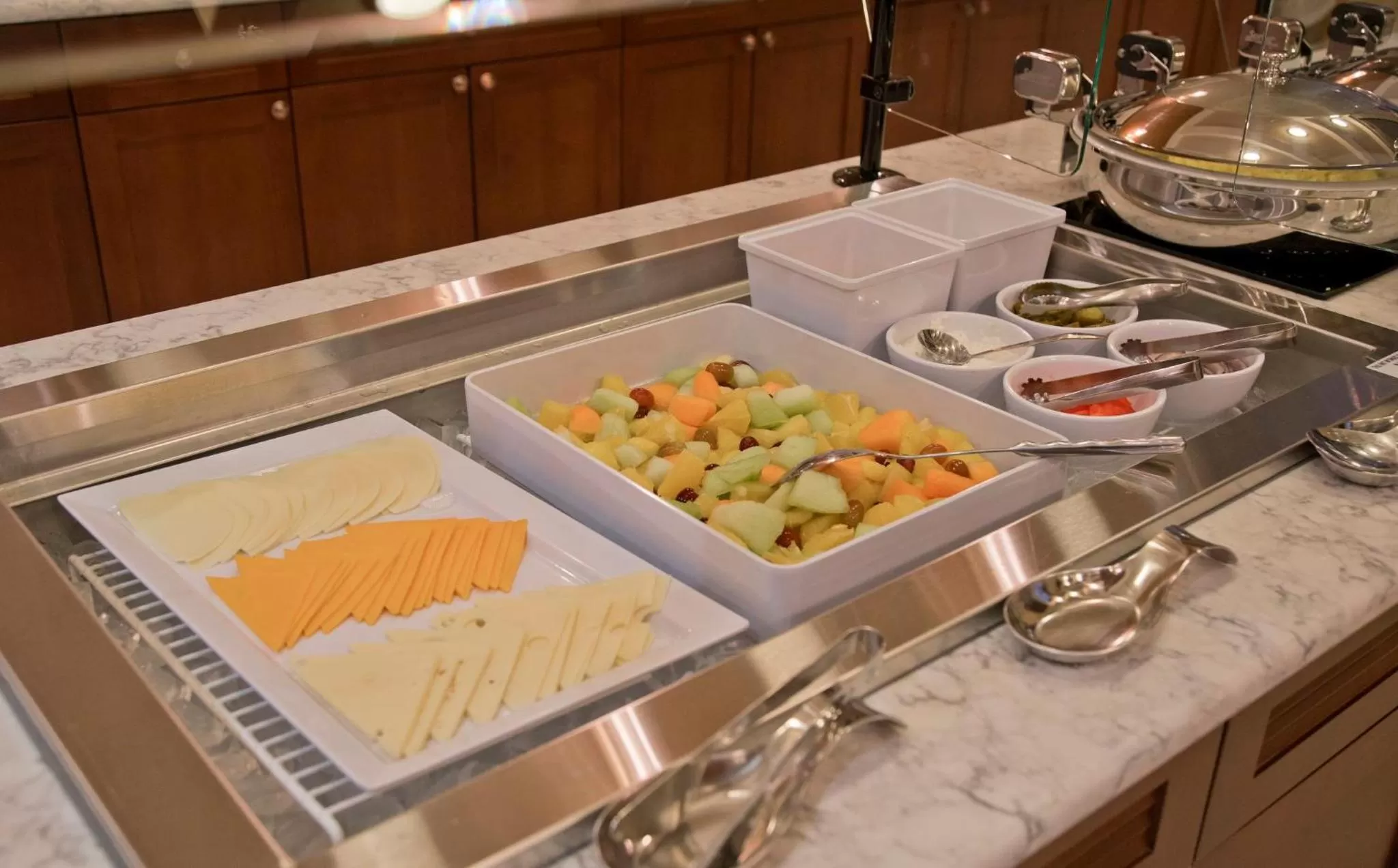 Restaurant/places to eat in Staybridge Suites Baltimore - Inner Harbor by IHG