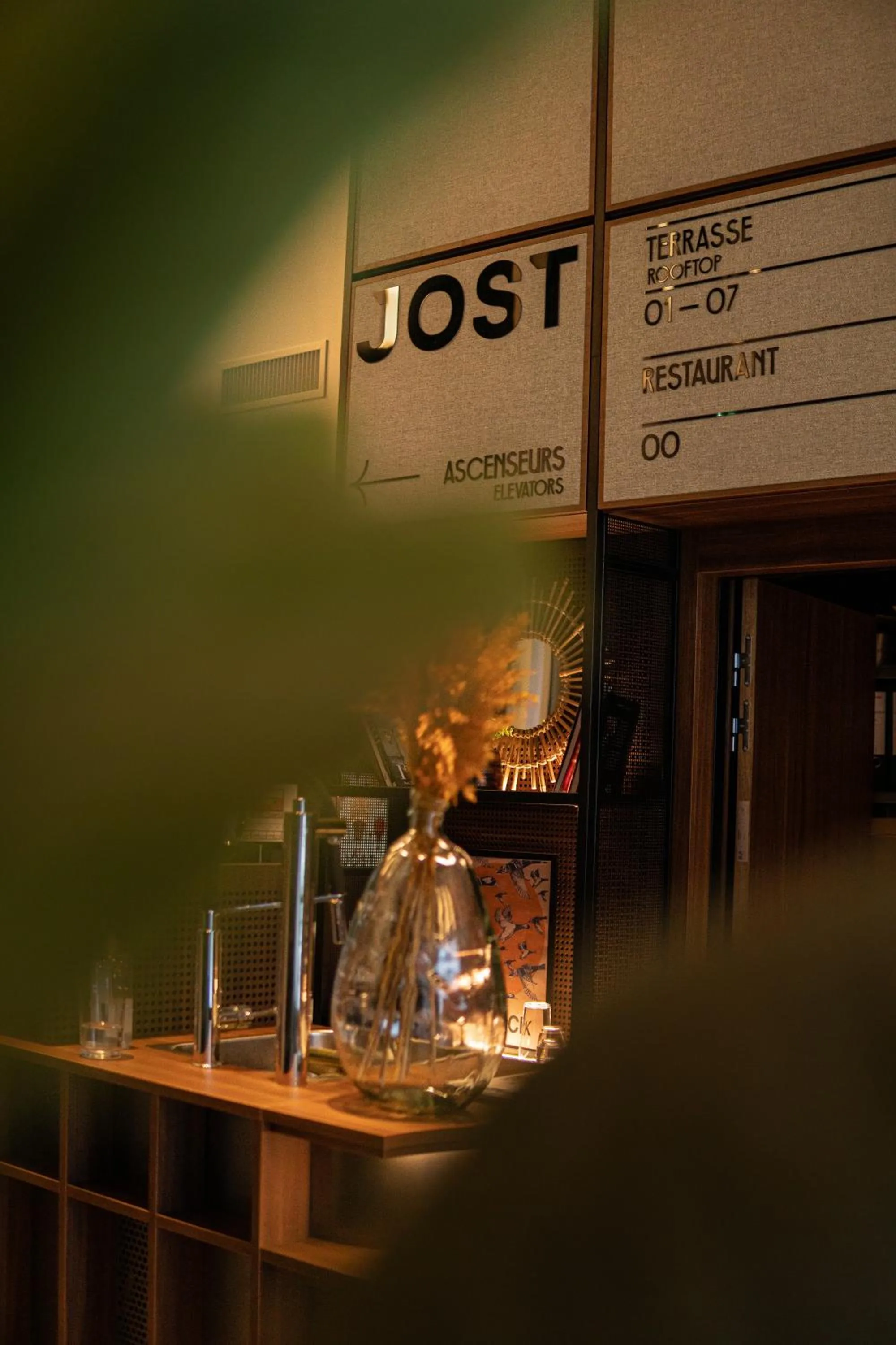 Lobby or reception in JOST Hôtel Bordeaux Centre Gare Saint Jean