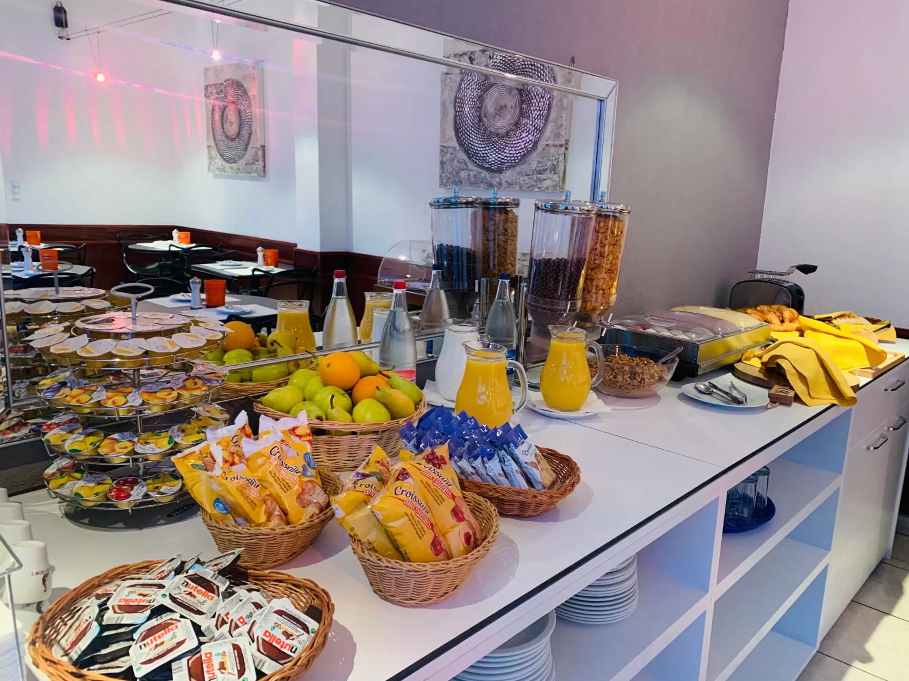 Breakfast in Hotel Gamper