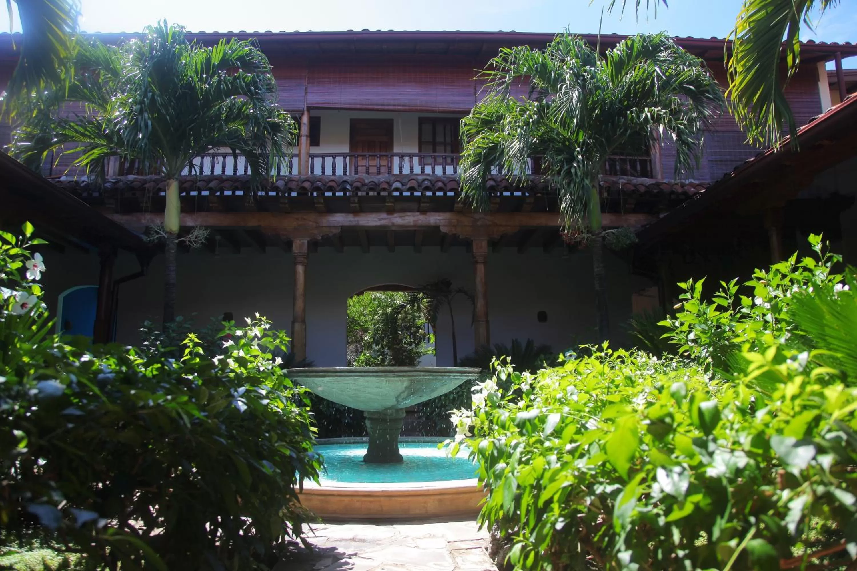 Day, Property Building in Miss Margrits