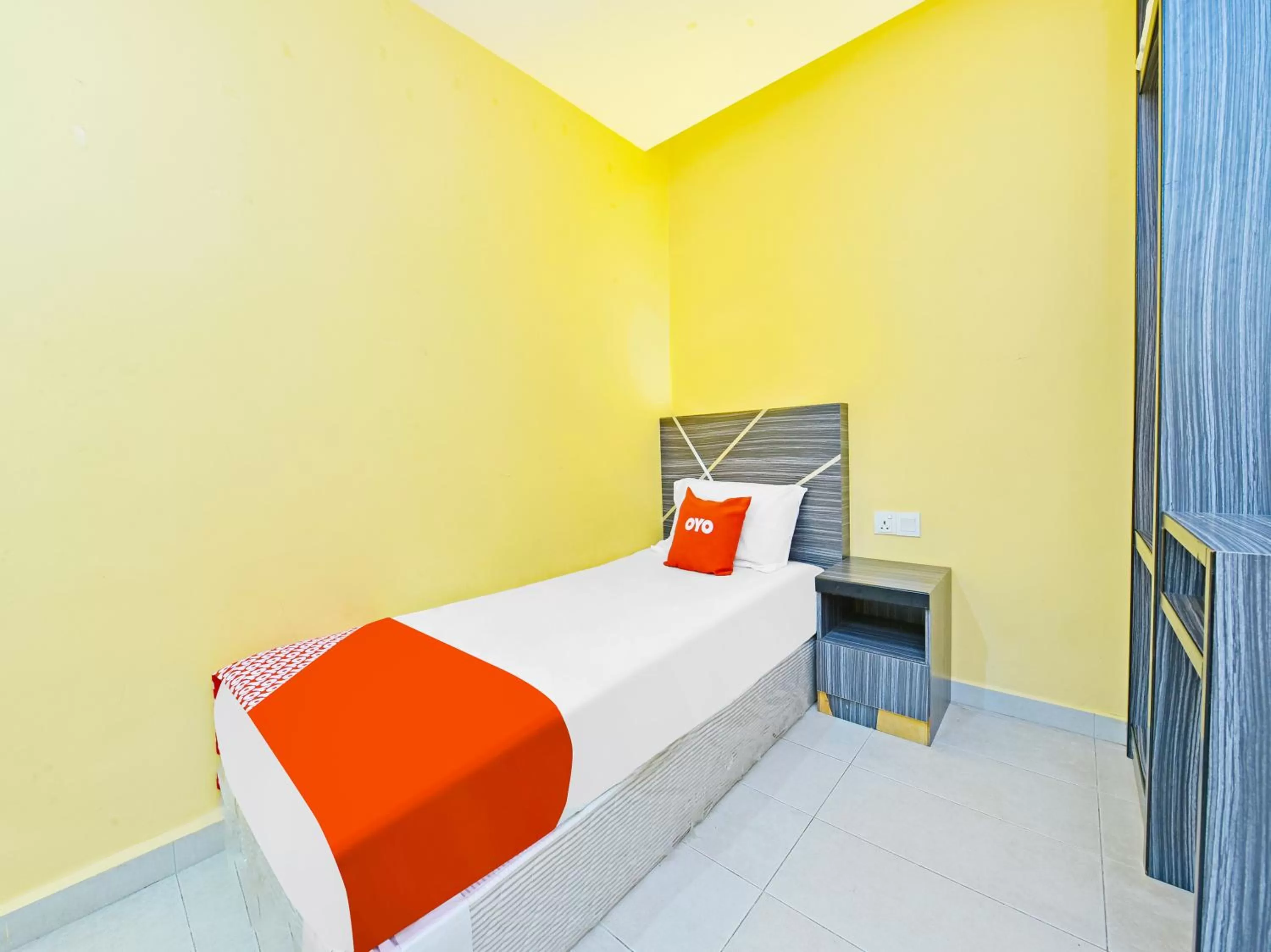 Bedroom, Bed in OYO 90521 De Mawardah Inn