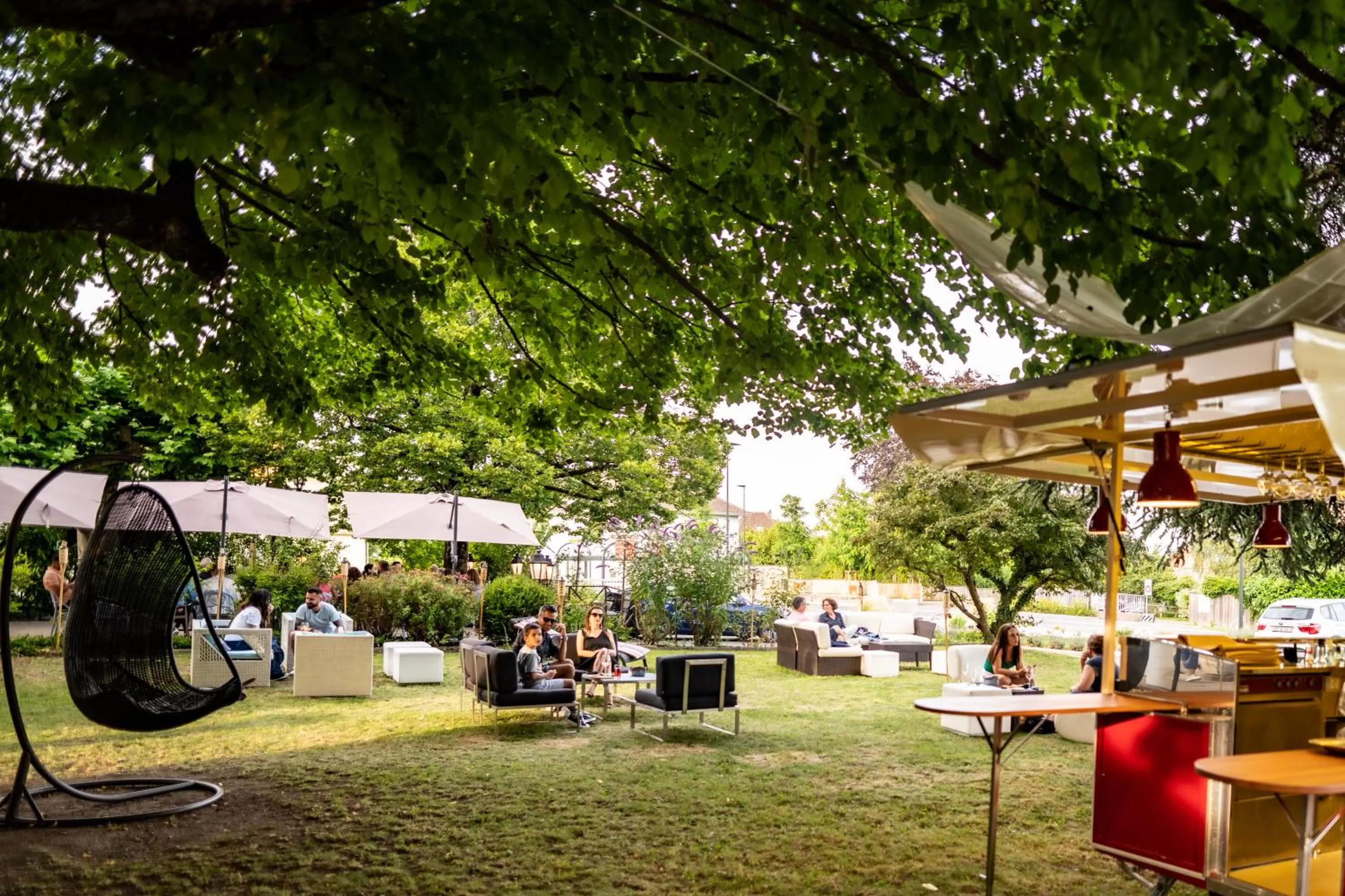 Garden in Hôtel Restaurant Bellevue