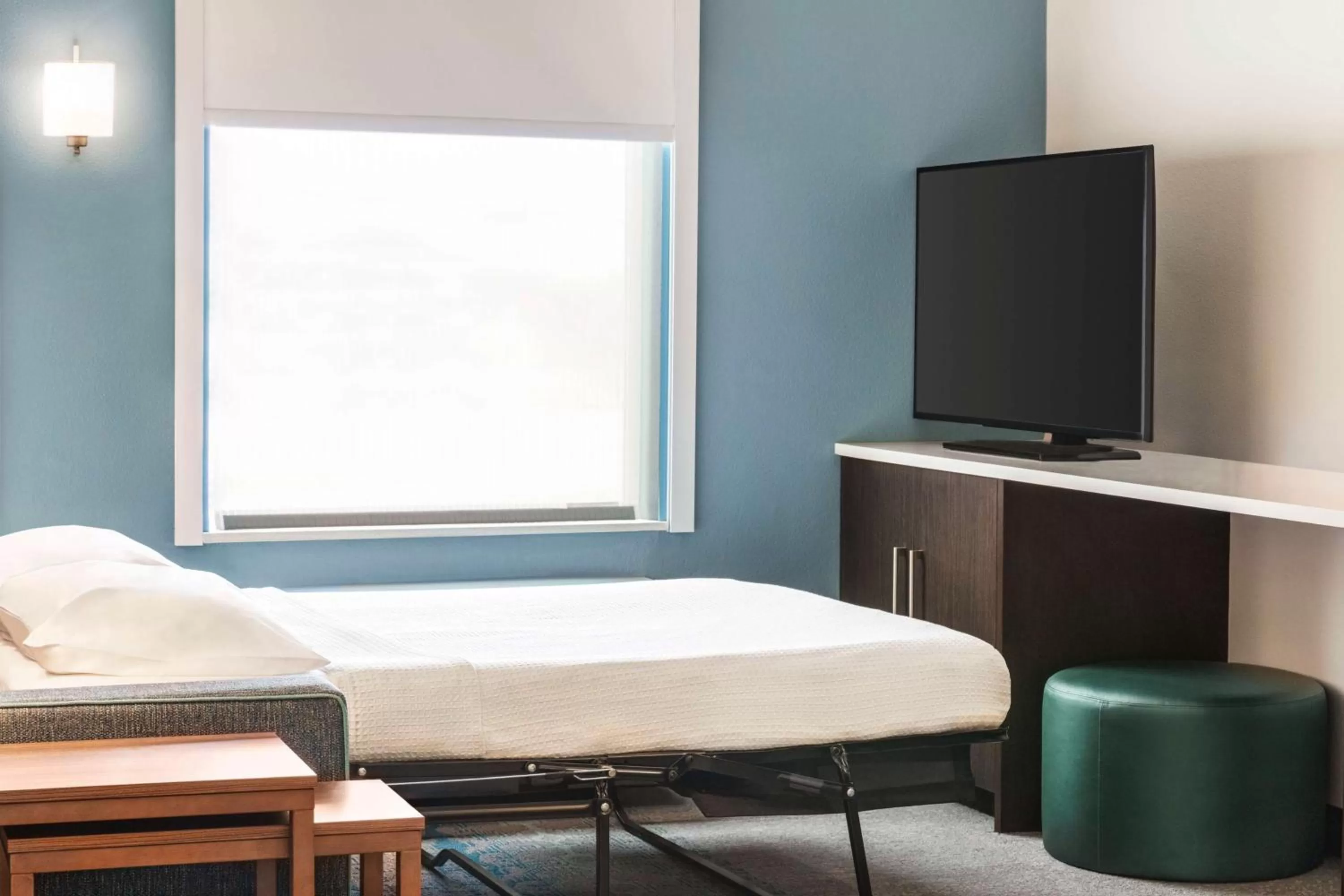 Bed in Home2 Suites by Hilton Lubbock