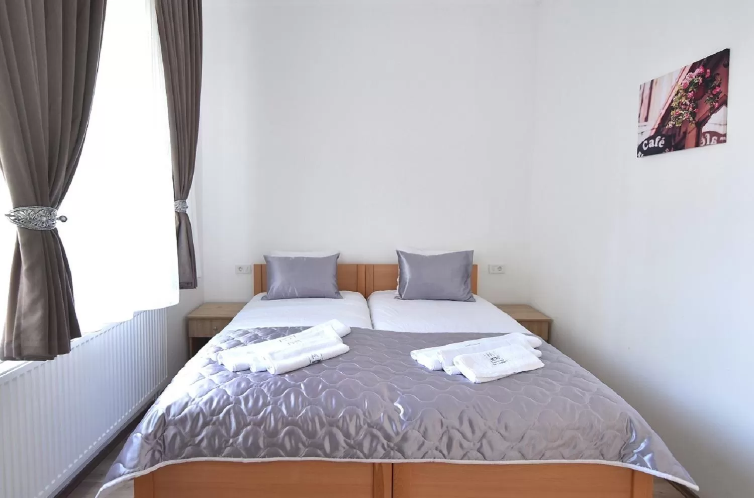 Bed in Villa Nina Hotel & Lounge bar