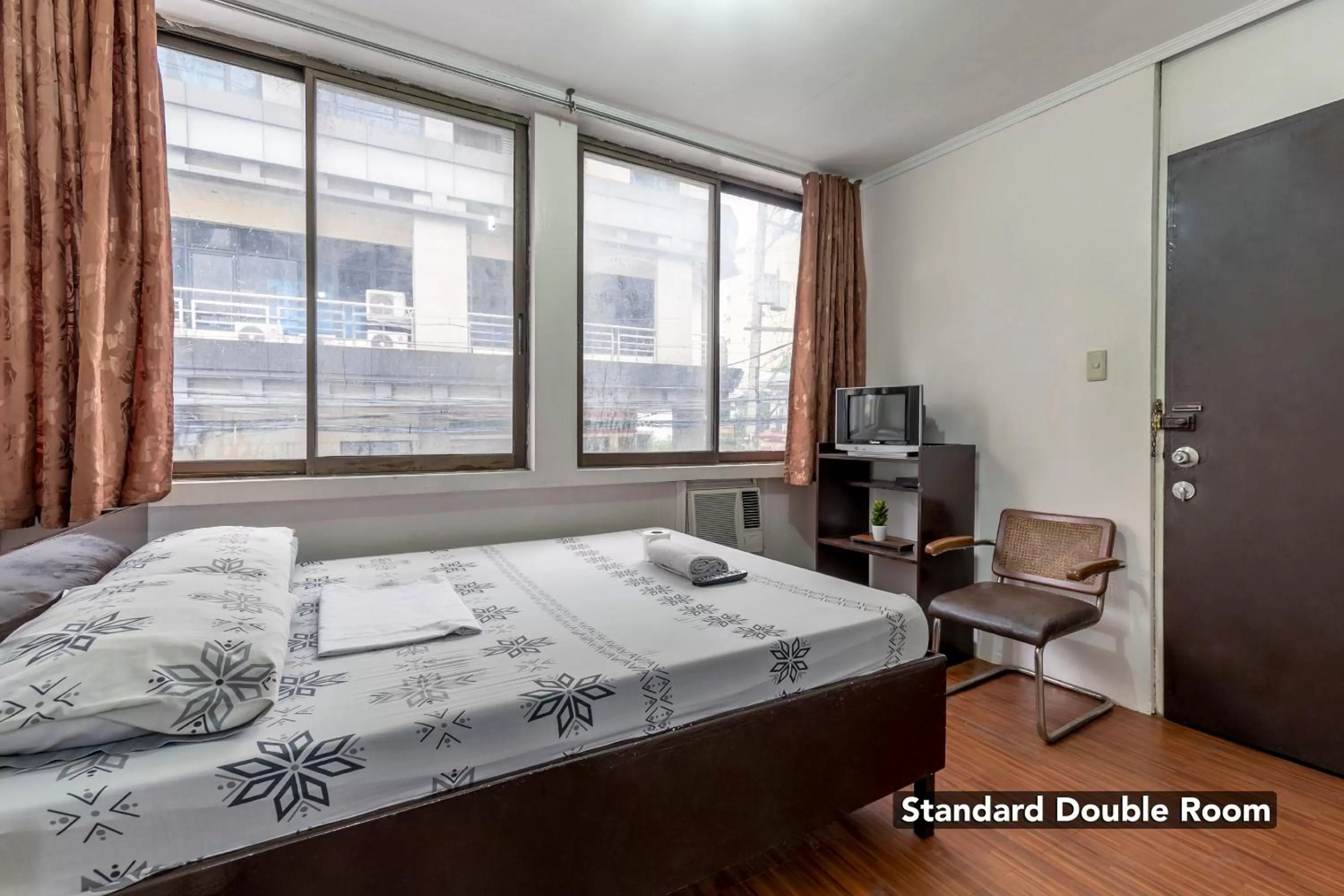 Bed in Victoria Mansions